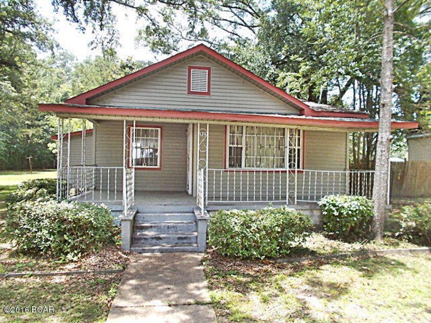Great starter or rental home in town close to shopping and downtown, 2 bedroom with one bath between bedrooms, large living room, large kitchen, nice open floor plan, front porch, two car carport and outbuilding, property is fenced and has security bars on windows. Call agent to view this home.