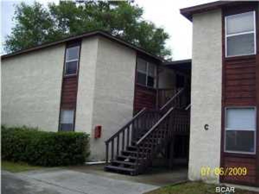 Centrally located 2 bedroom 1 bath upstairs unit with dishwasher and washer/dryer connections.