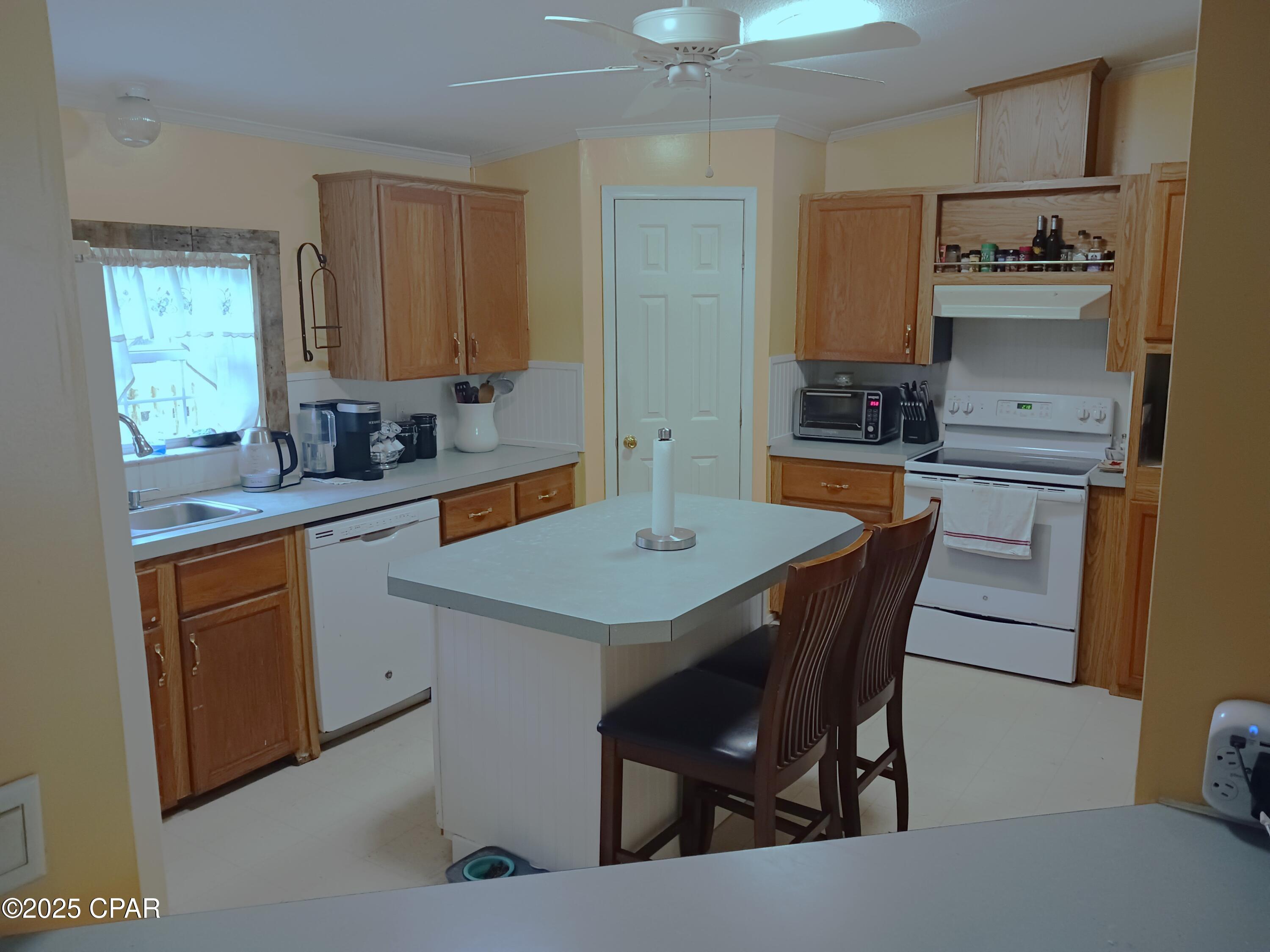 Leisure Lakes - Residential