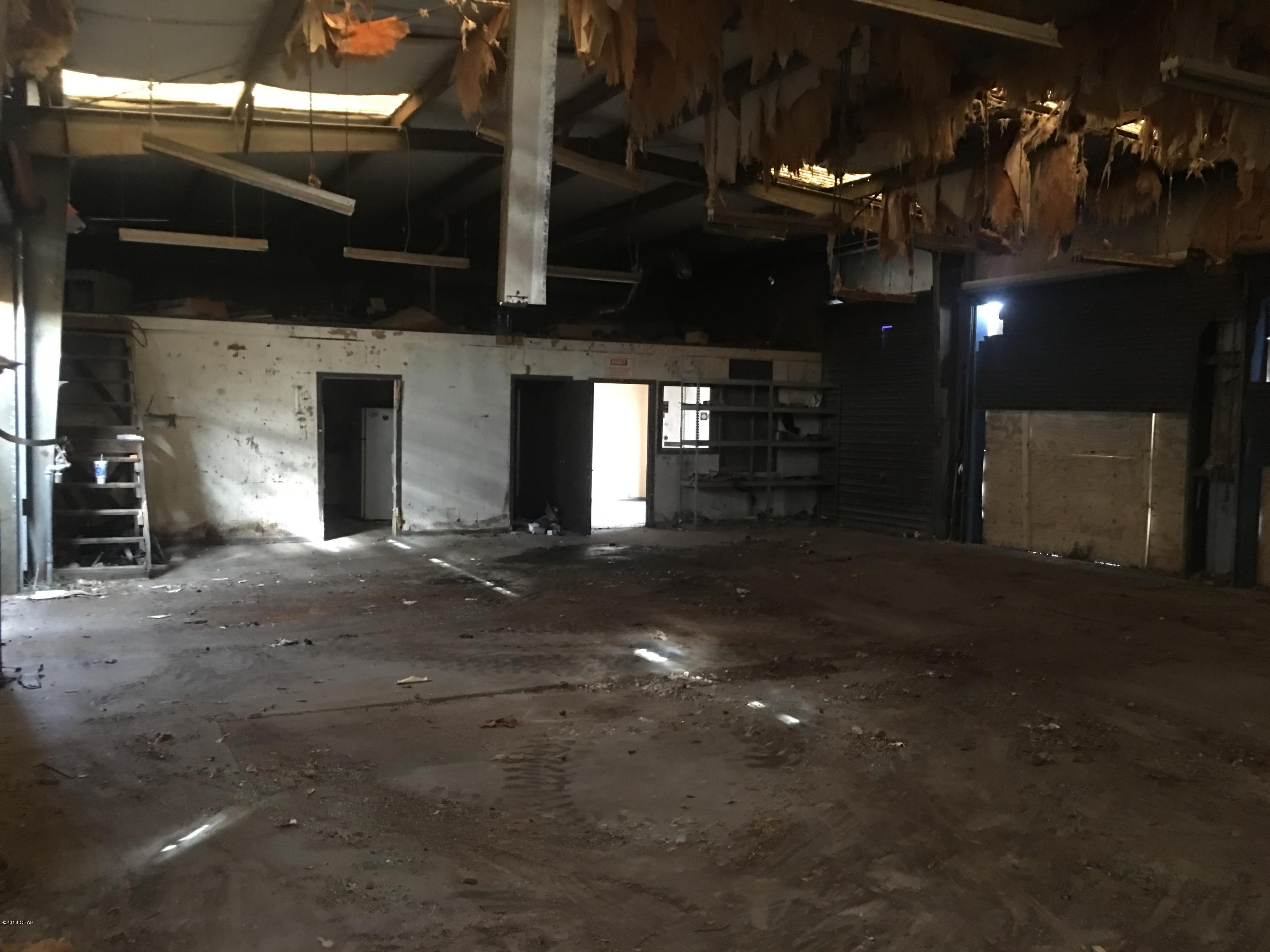 [No Recorded Subdiv] - Commercial Sale