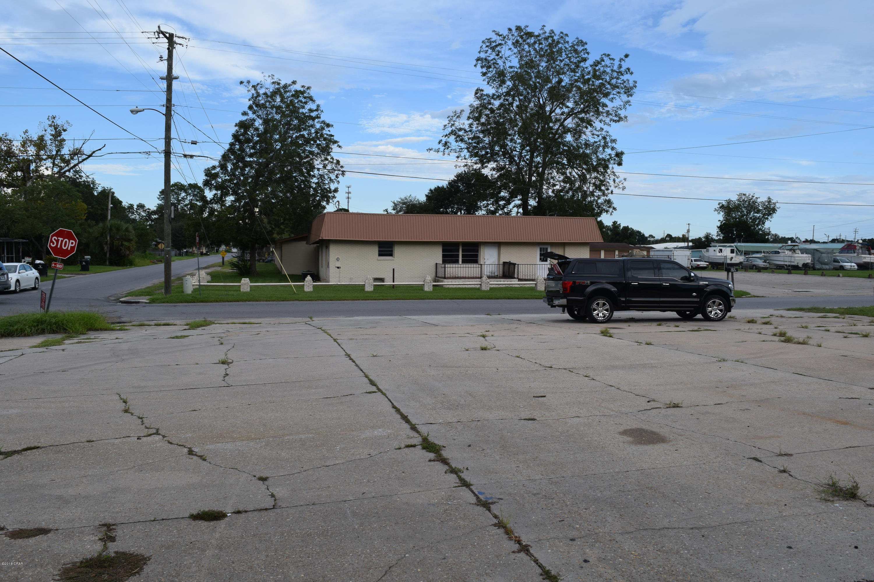 [No Recorded Subdiv] - Commercial Sale