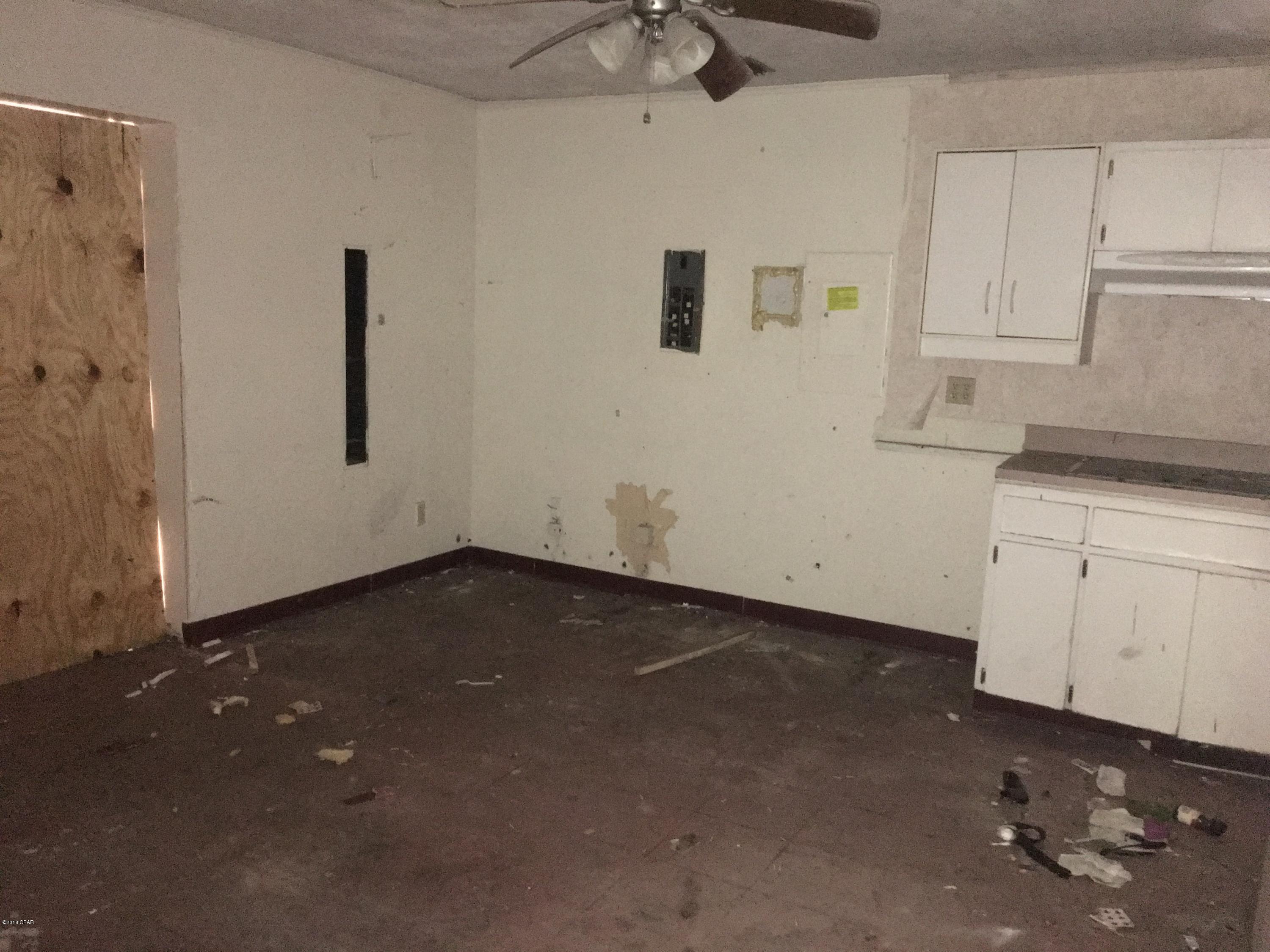 [No Recorded Subdiv] - Commercial Sale