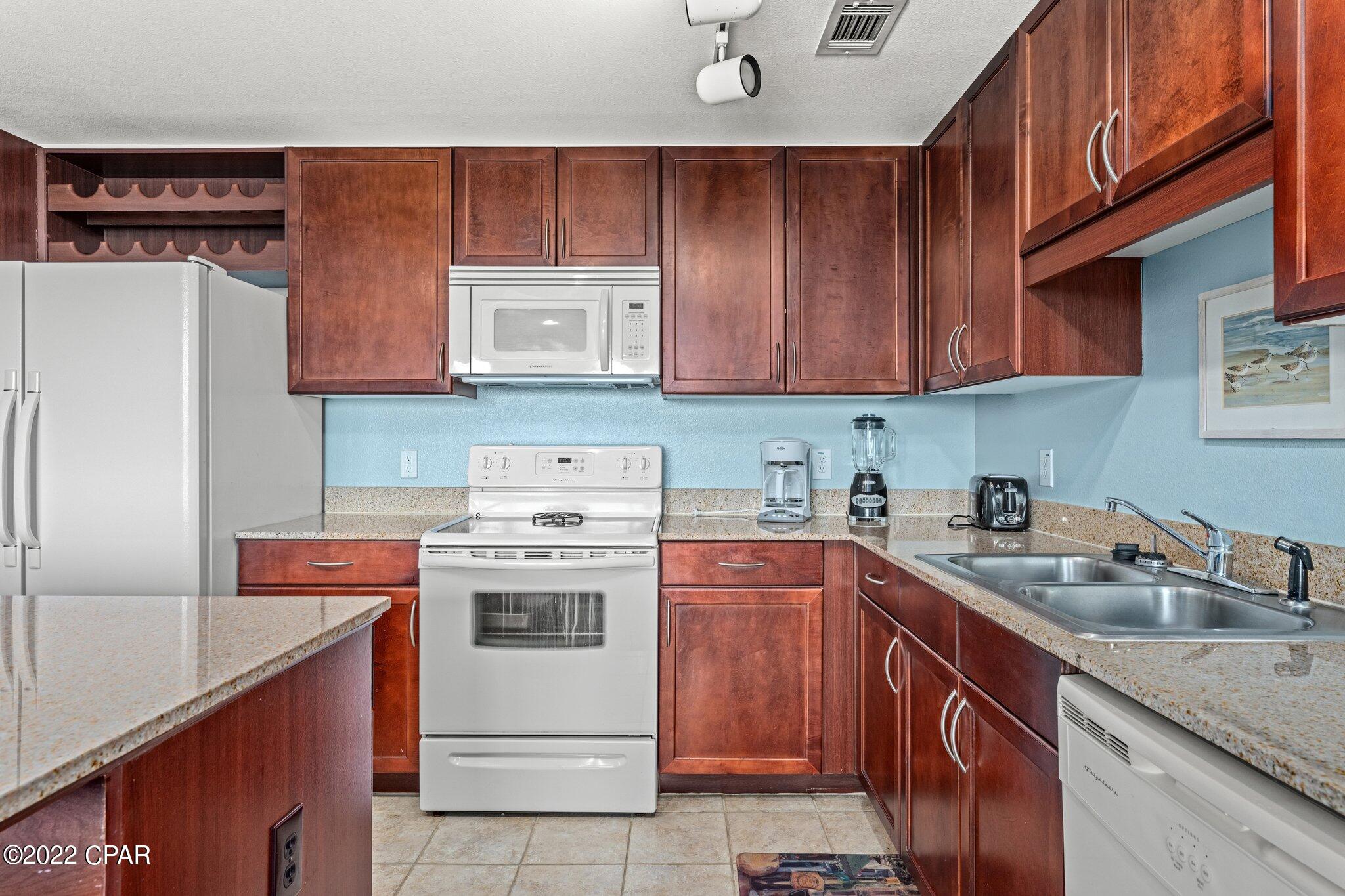 Laketown Wharf - Residential