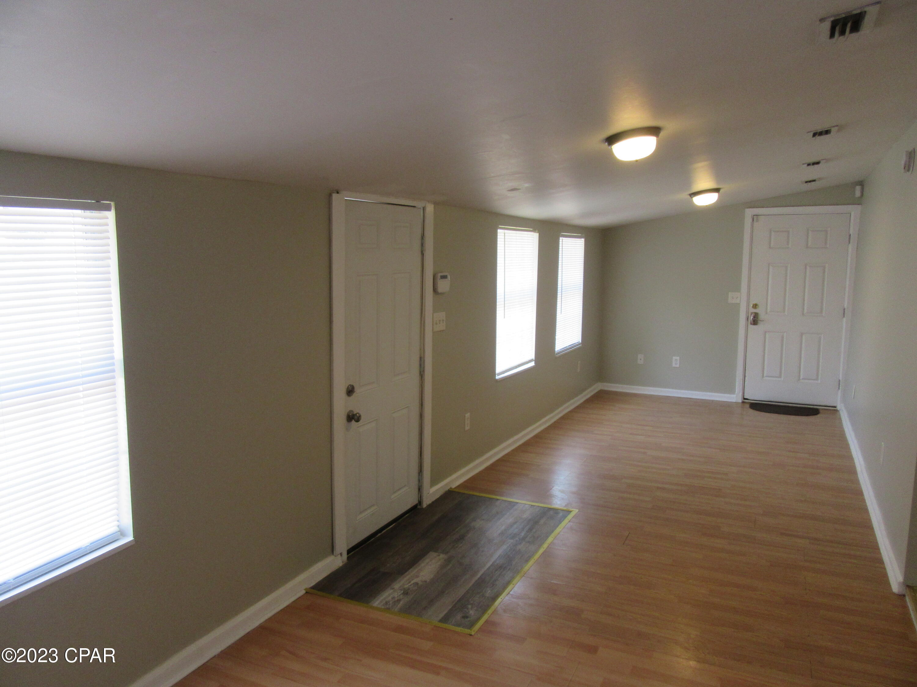 [No Recorded Subdiv] - Residential Lease