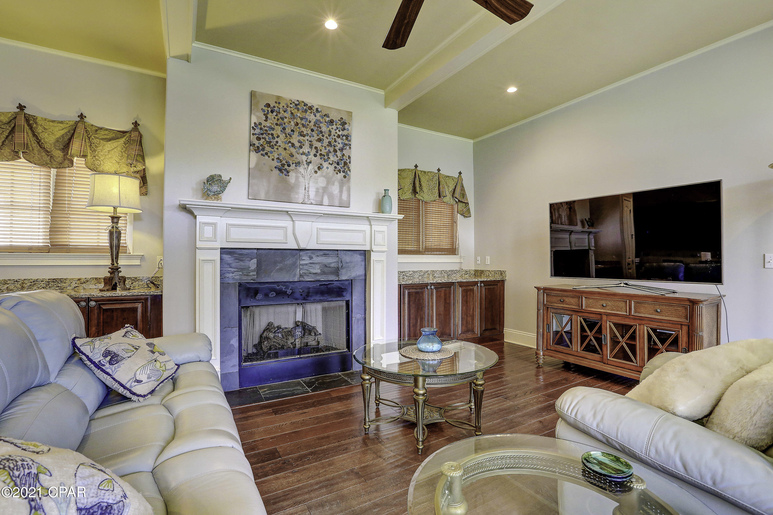 Magnolia Bay Club - Residential