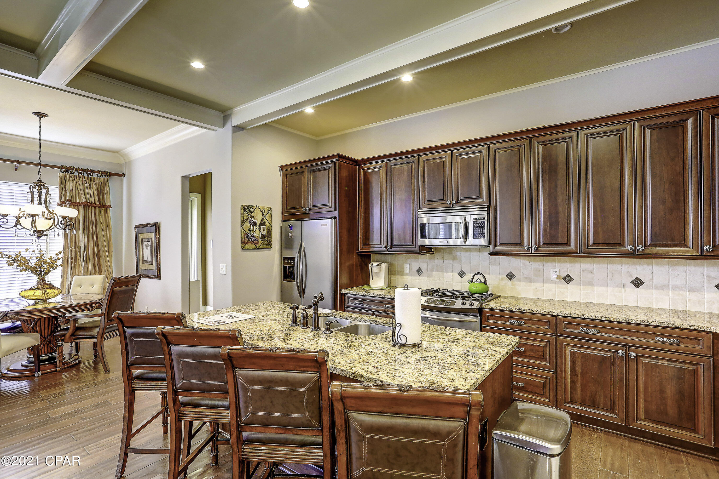 Magnolia Bay Club - Residential