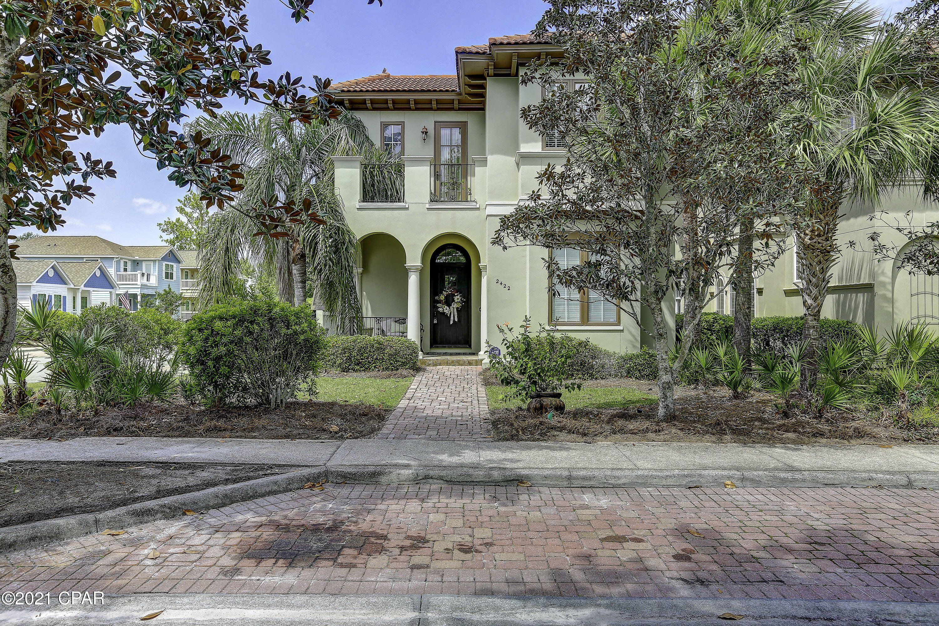 Magnolia Bay Club - Residential