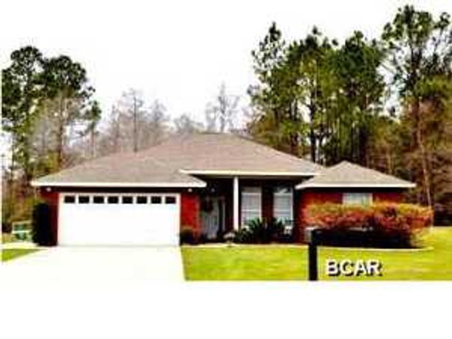 3 bedroom, 2 bath home located in Southport.