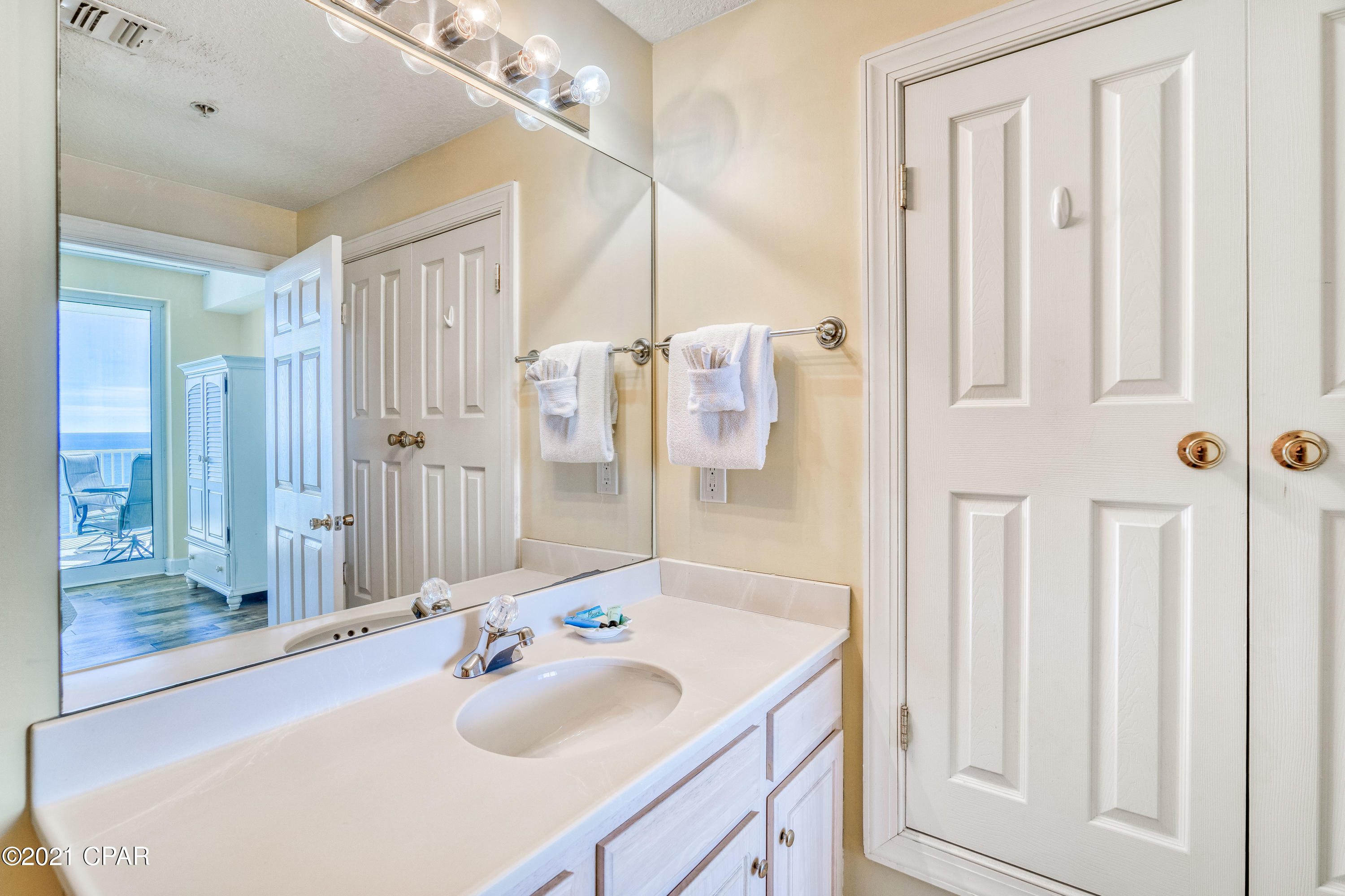 Emerald Isle - Residential