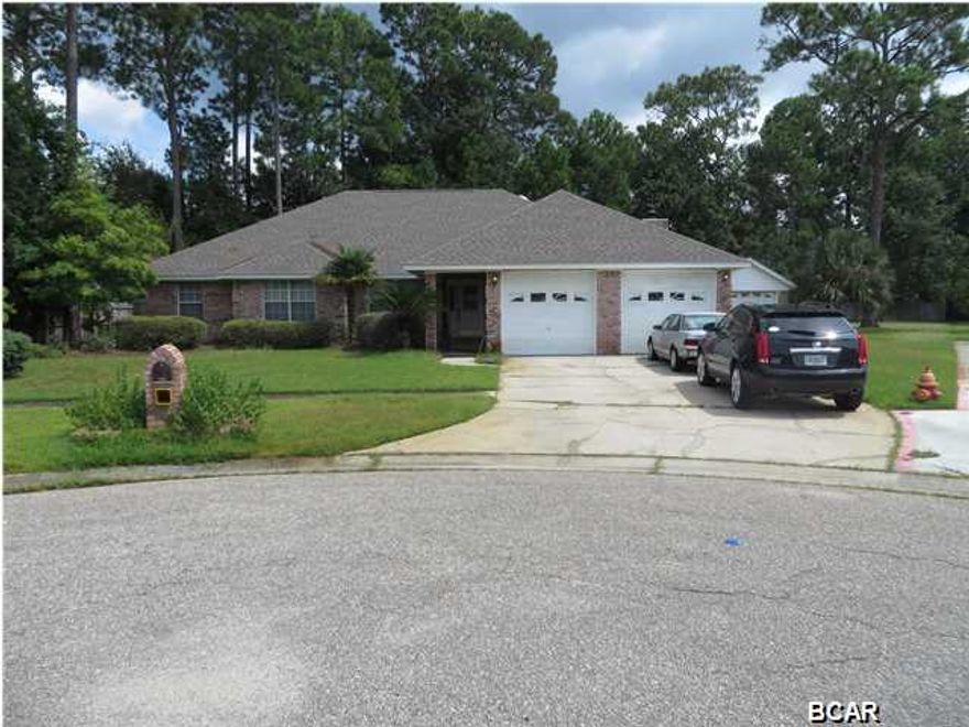 Nice home in The Woods. Needs to be remodeled but has great potential. Priced to sell for someone who wants to put their personal touch on it. A must see if you want to remodel. Has a separate workshop/garage. New A/C - 2011. New Roof - 06/2013.