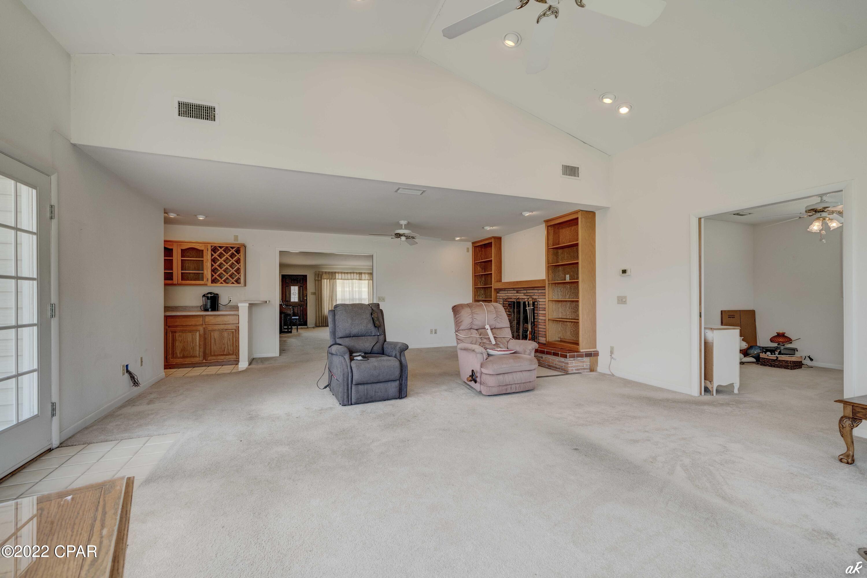 Woodlawn Unit 1 - Residential