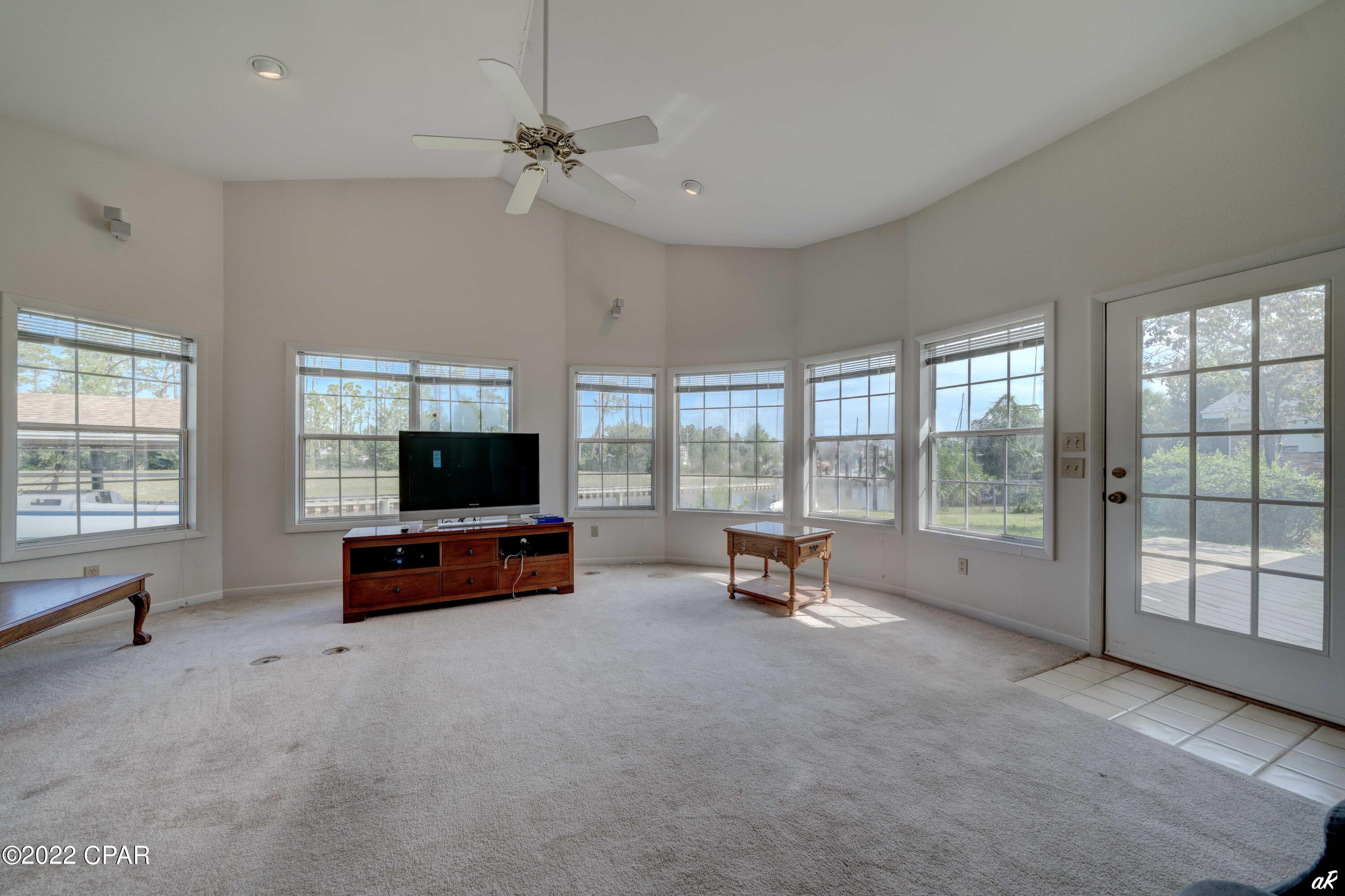 Woodlawn Unit 1 - Residential