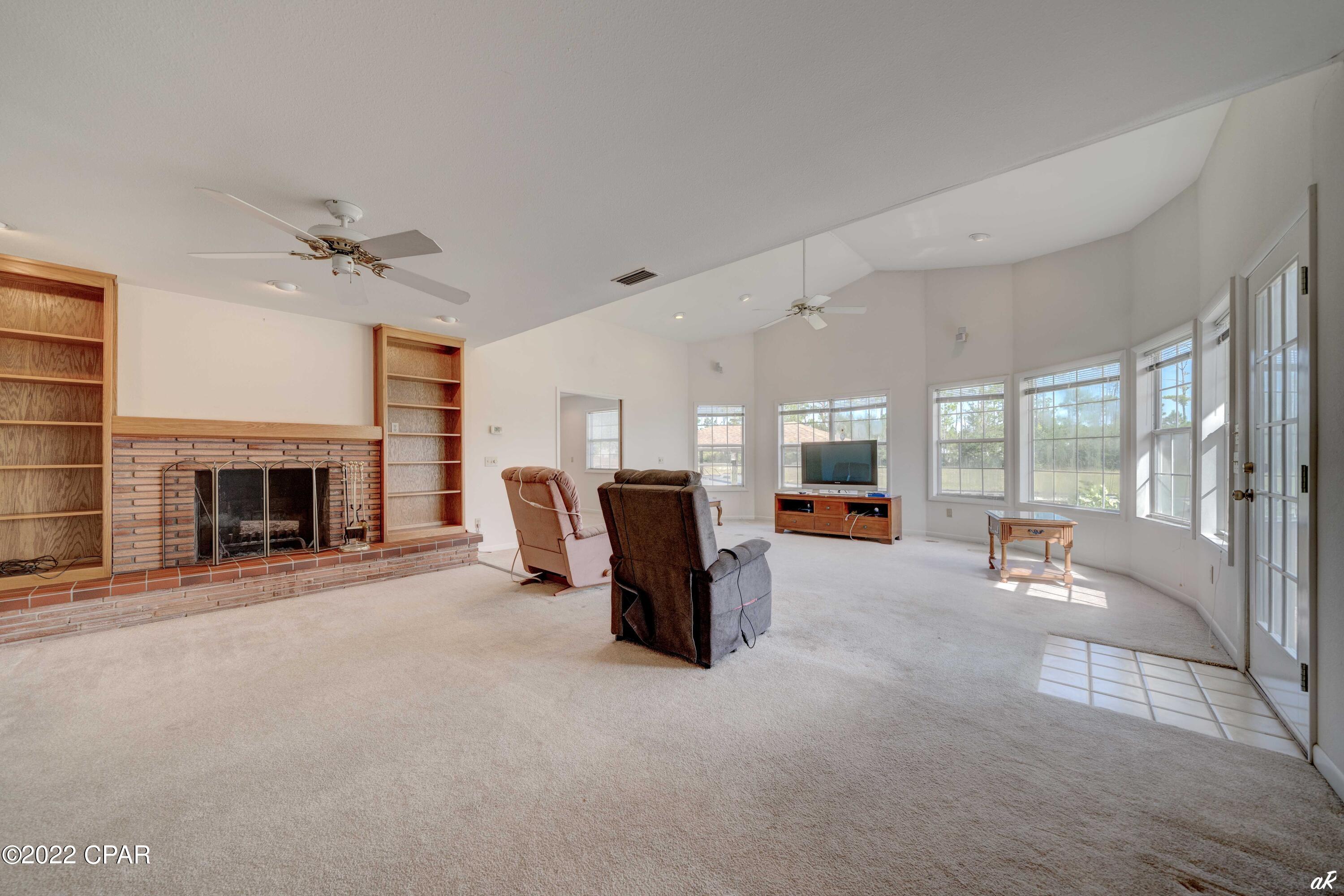 Woodlawn Unit 1 - Residential