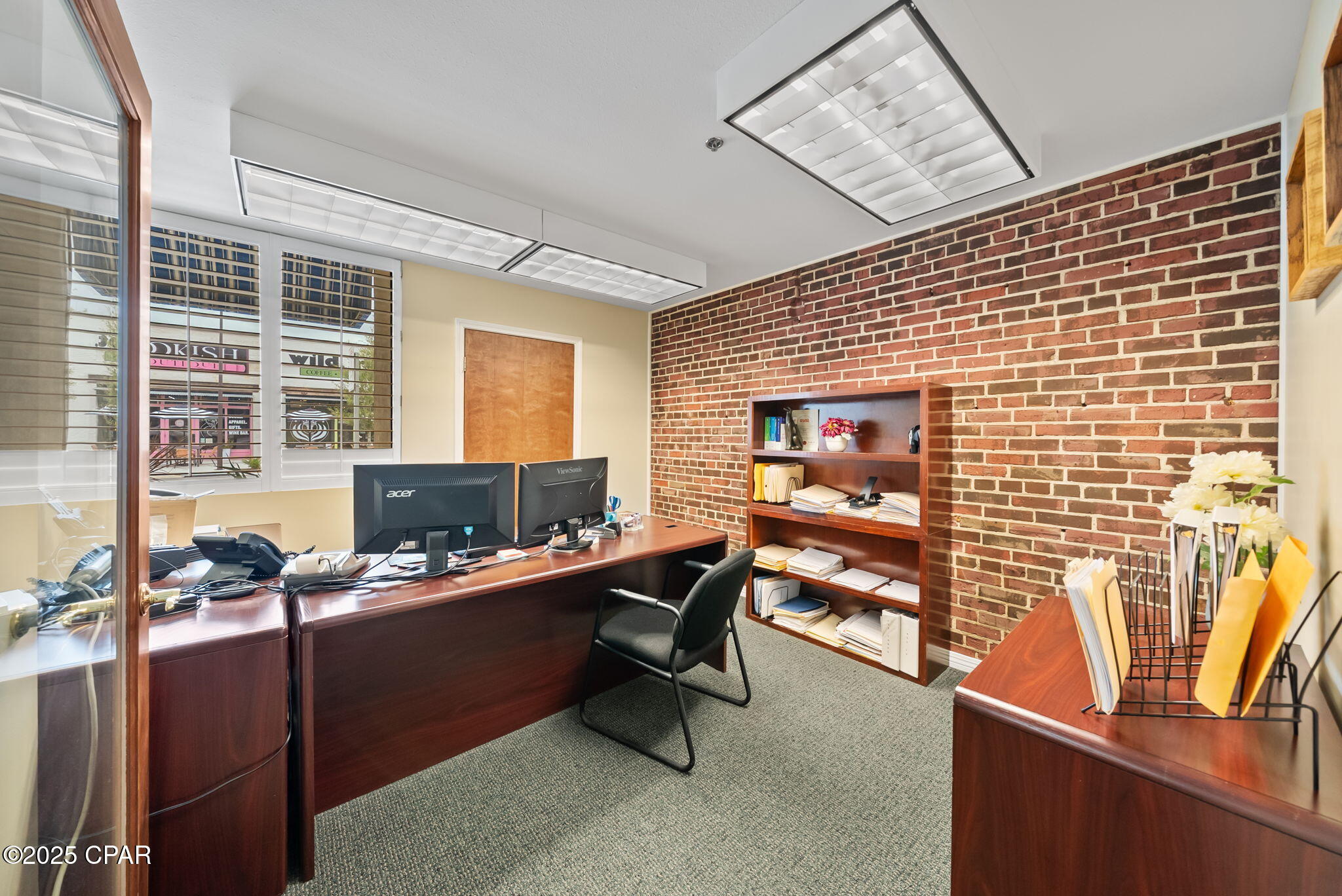 No Named Subdivision - Commercial Lease