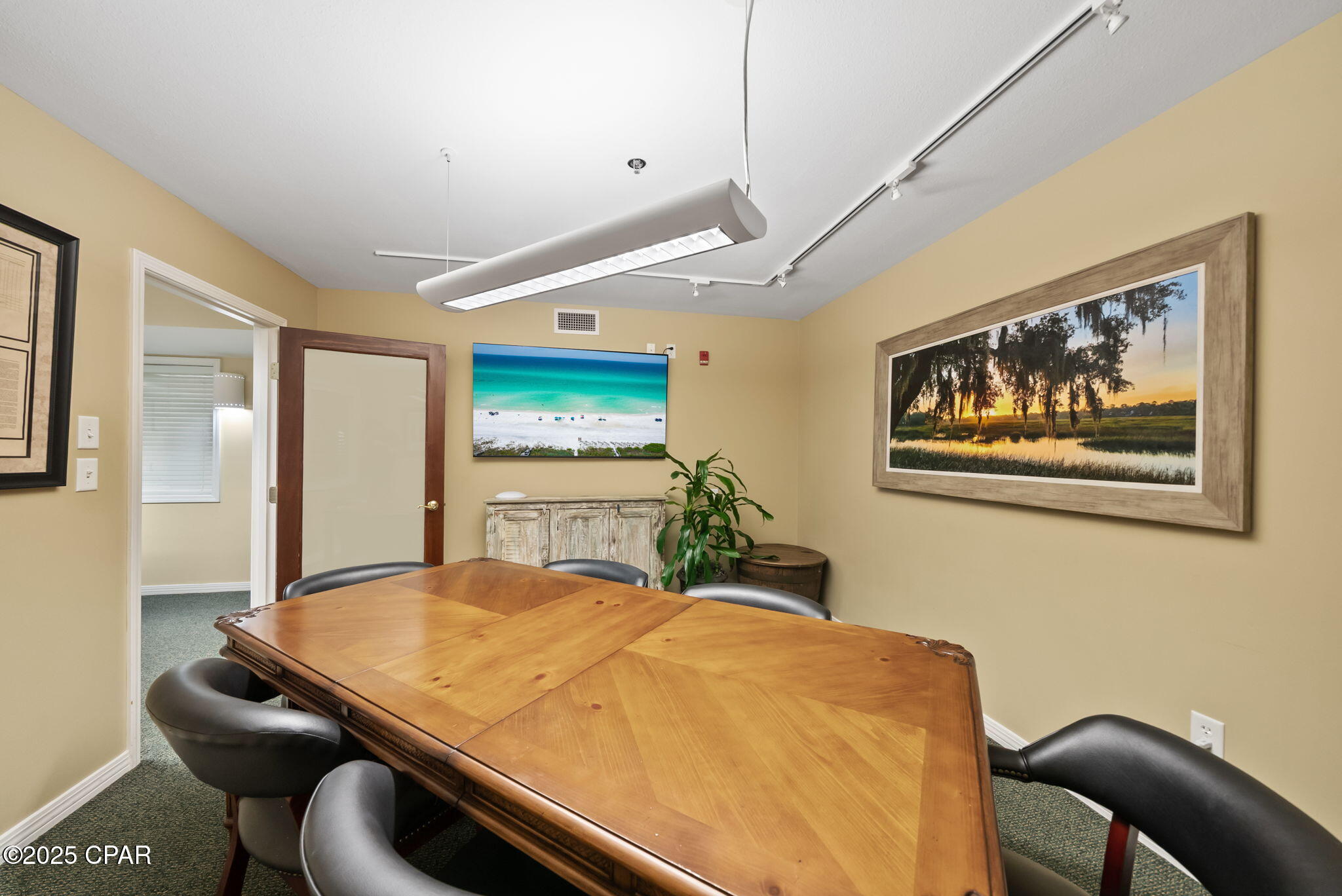 No Named Subdivision - Commercial Lease