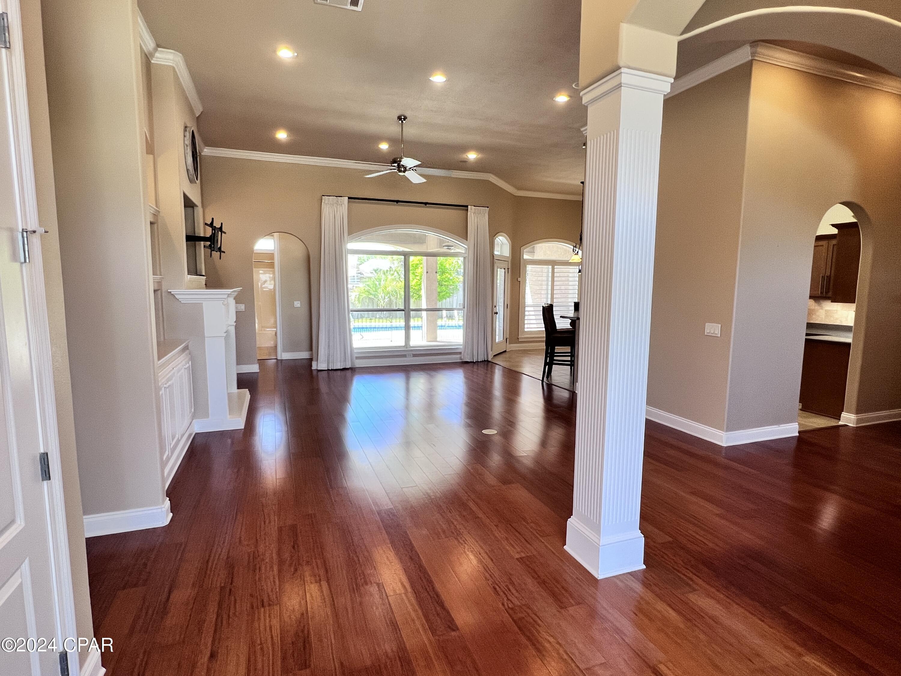 Pelican Bay - Residential