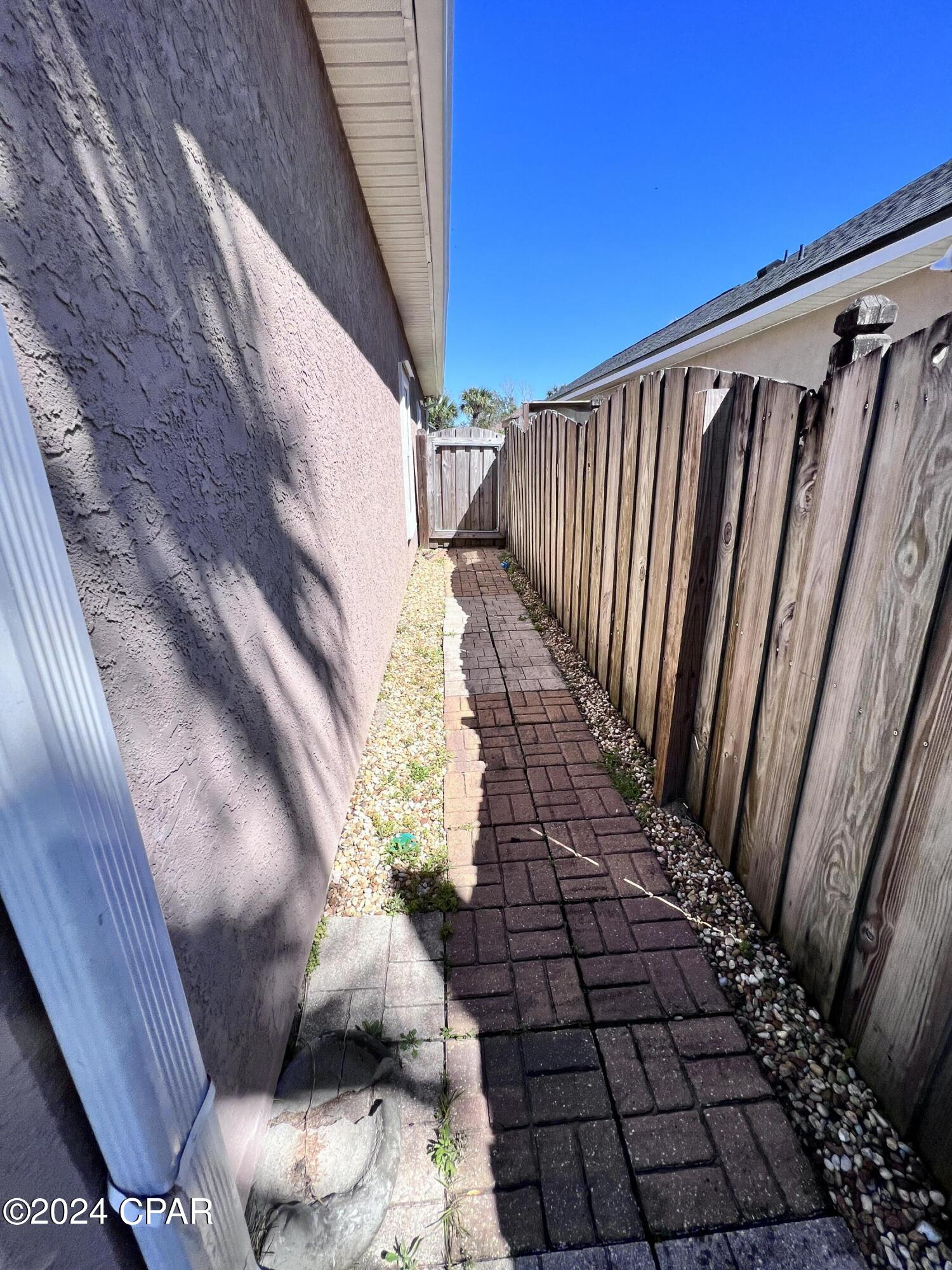 Pelican Bay - Residential