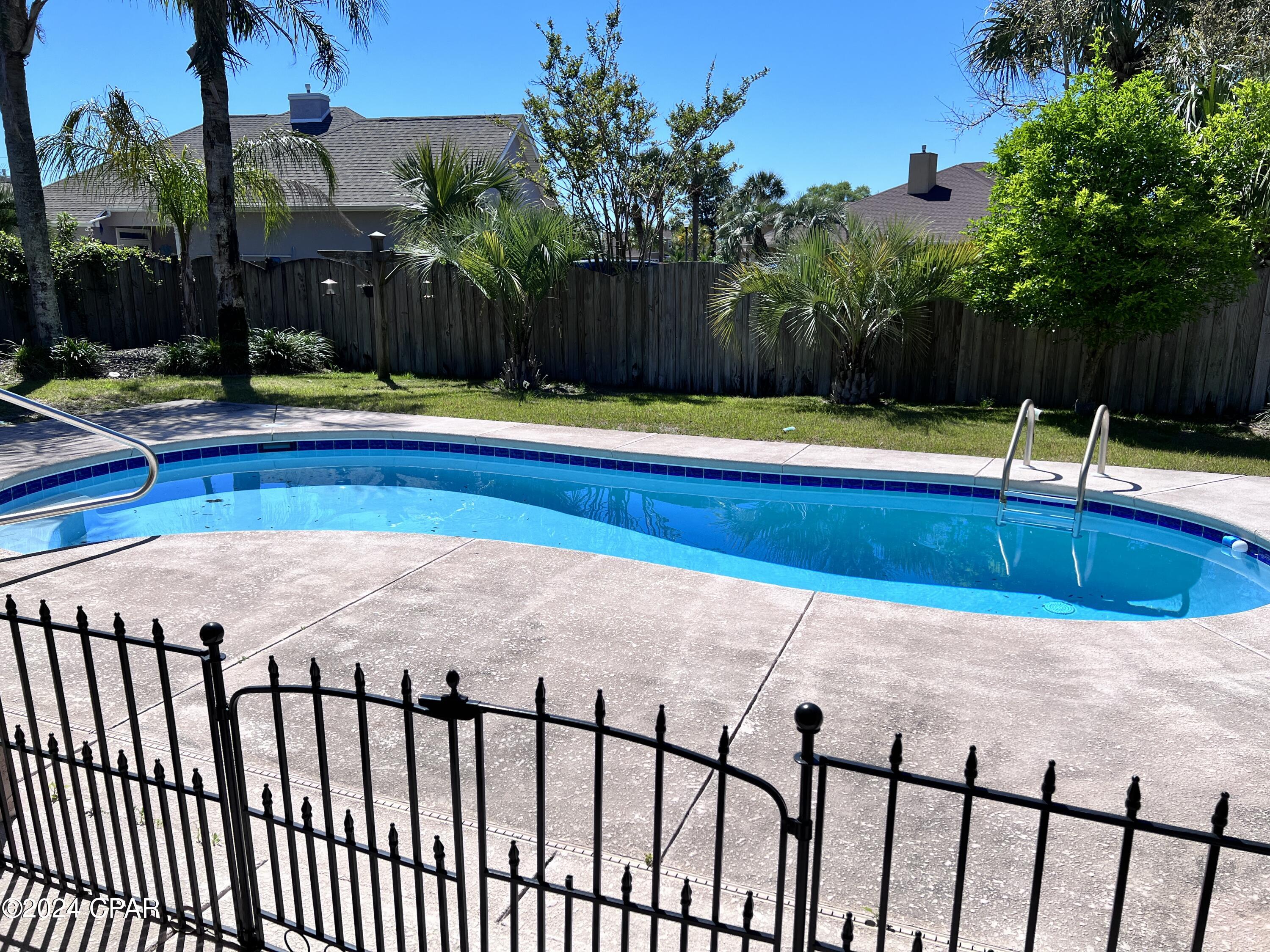 Pelican Bay - Residential