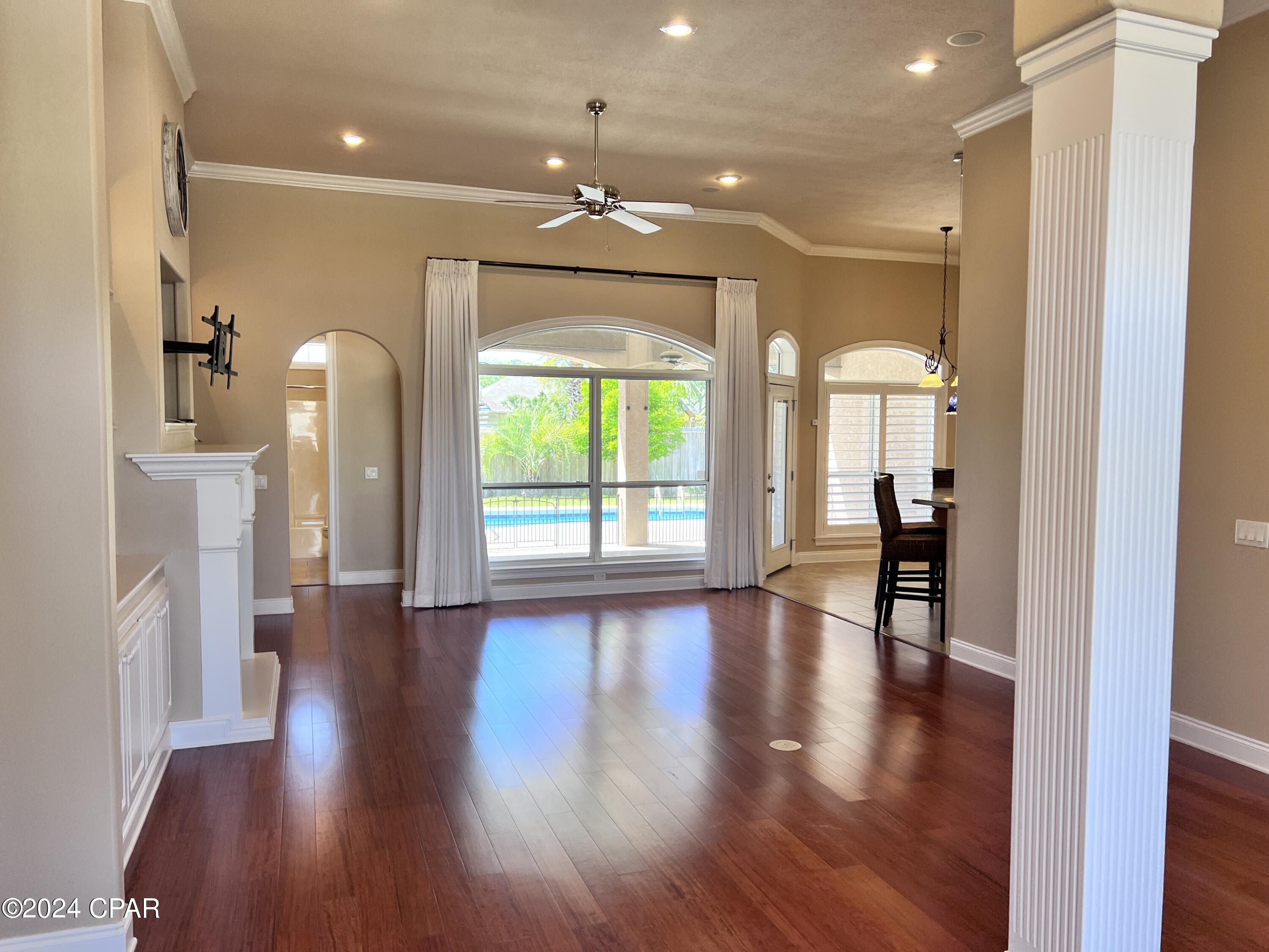 Pelican Bay - Residential