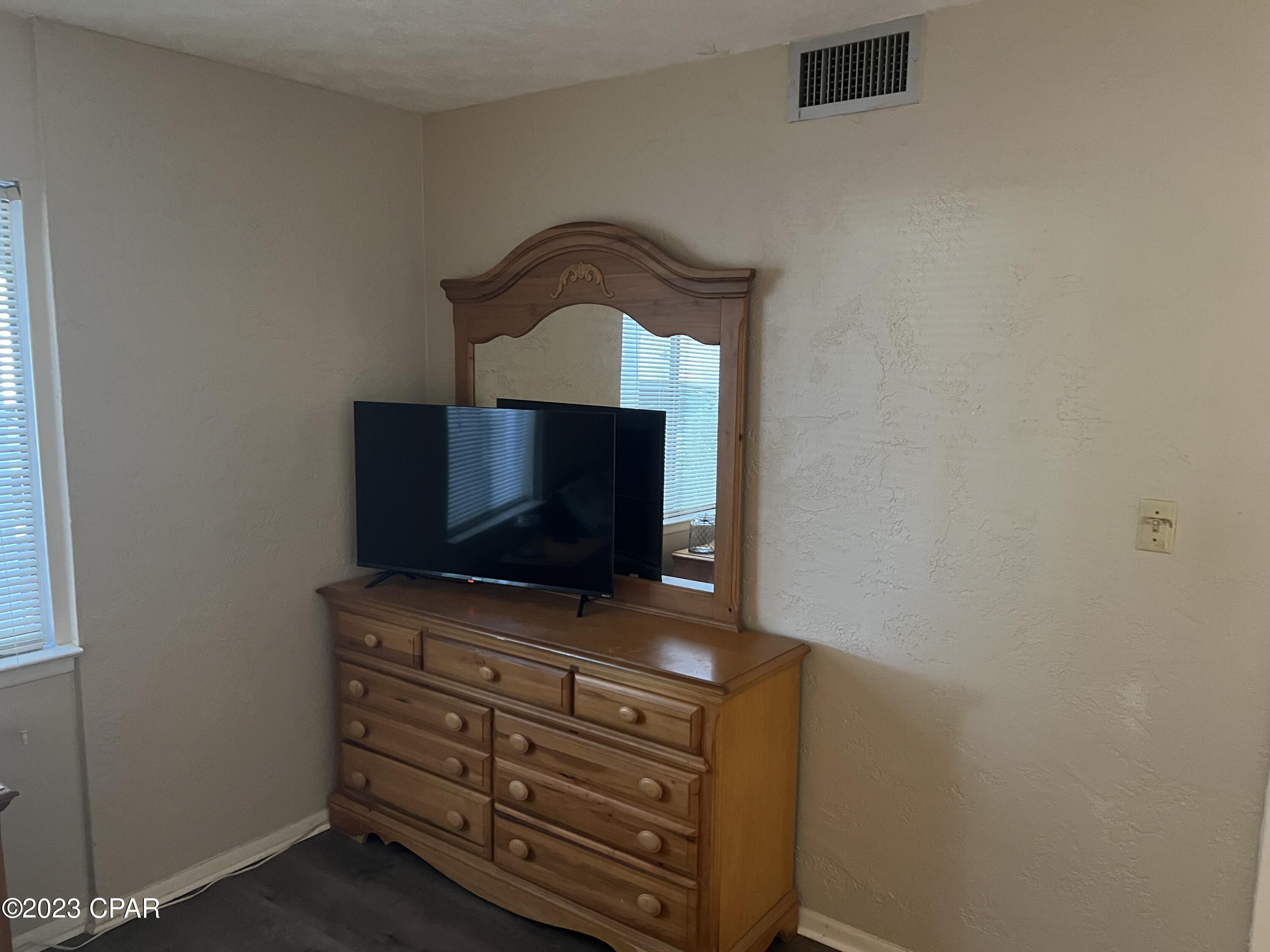 Palisades Condo Ph 1 - Residential
