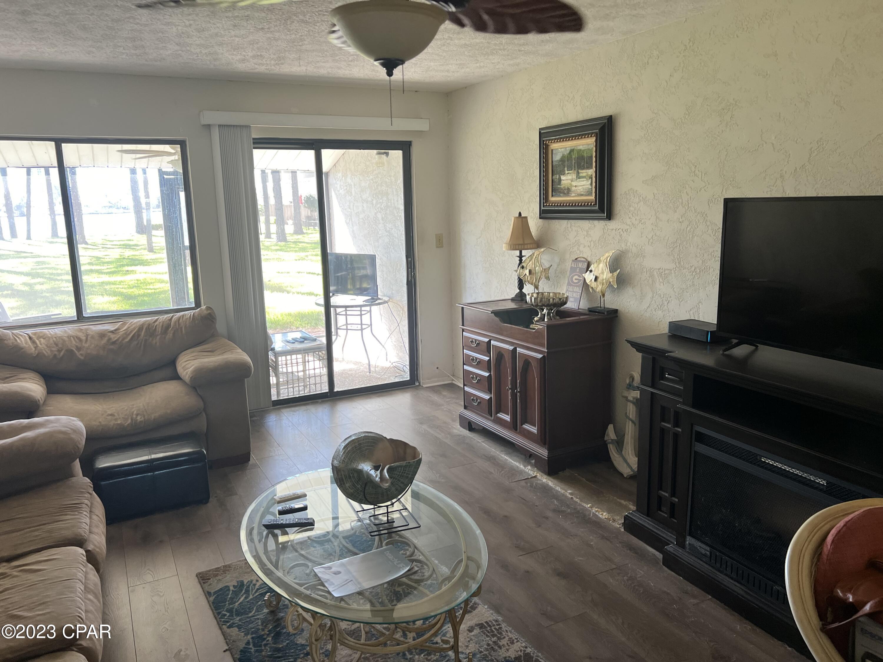 Palisades Condo Ph 1 - Residential