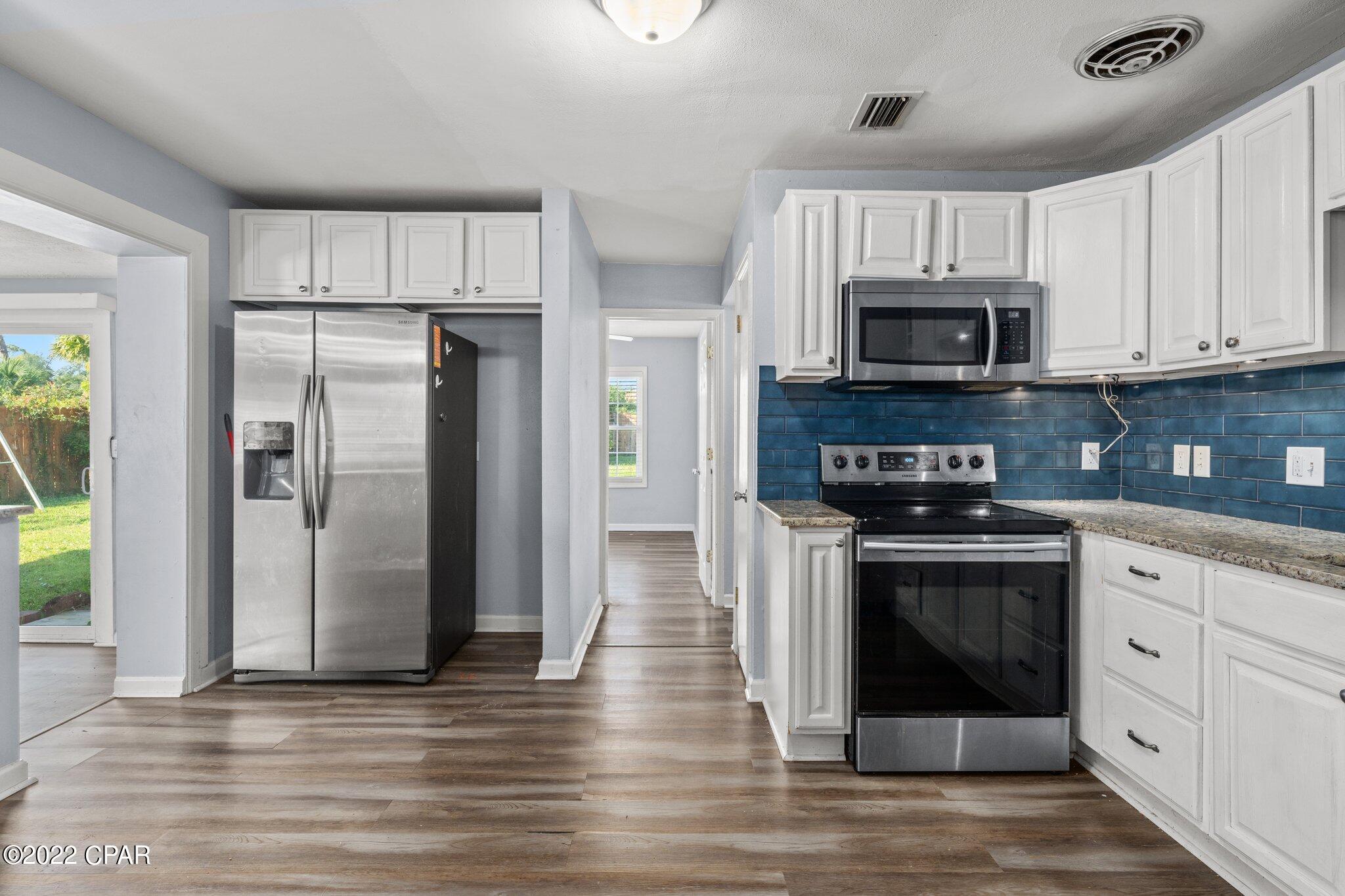 Cove Terrace 3rd Add - Residential