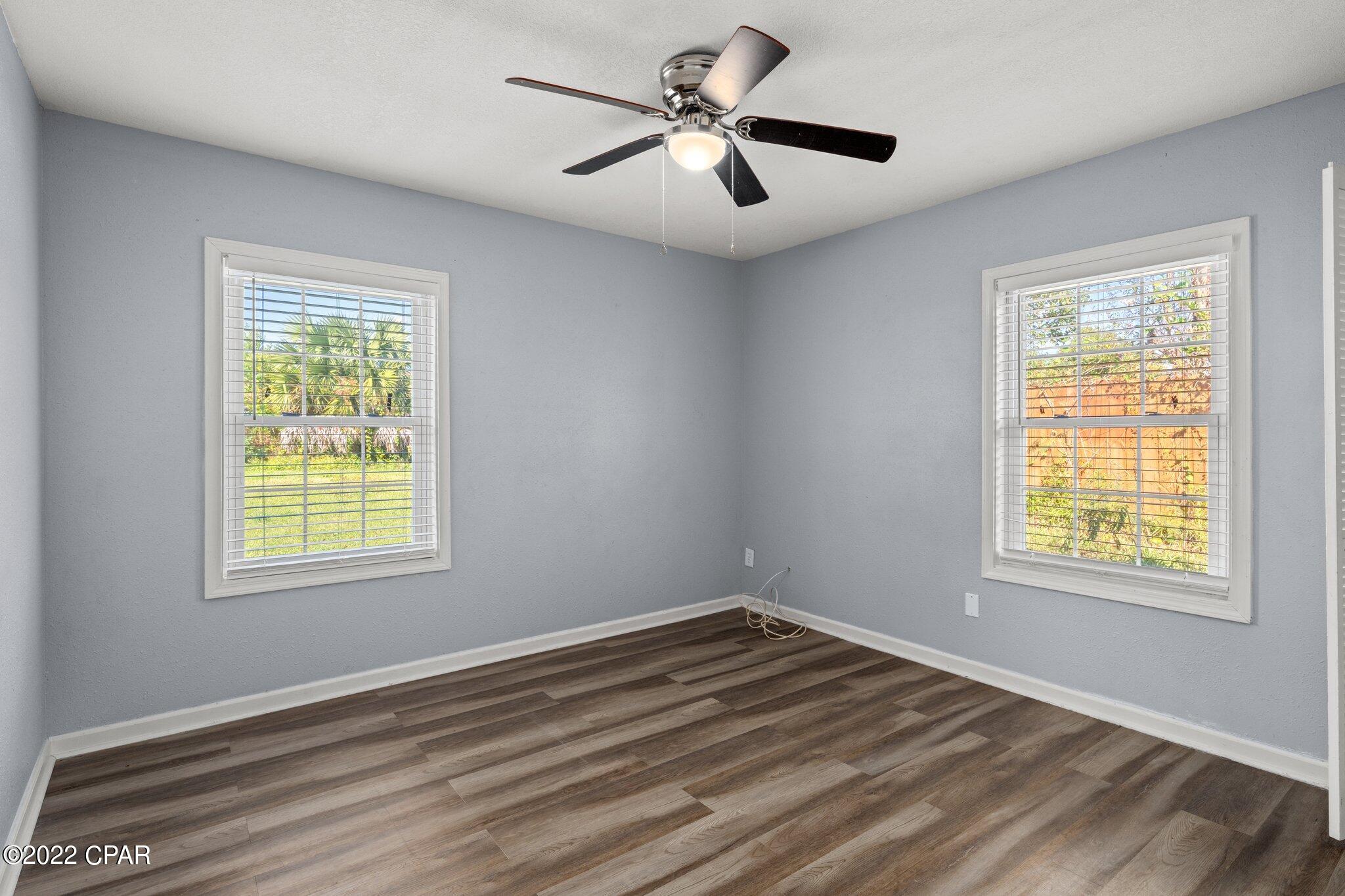 Cove Terrace 3rd Add - Residential