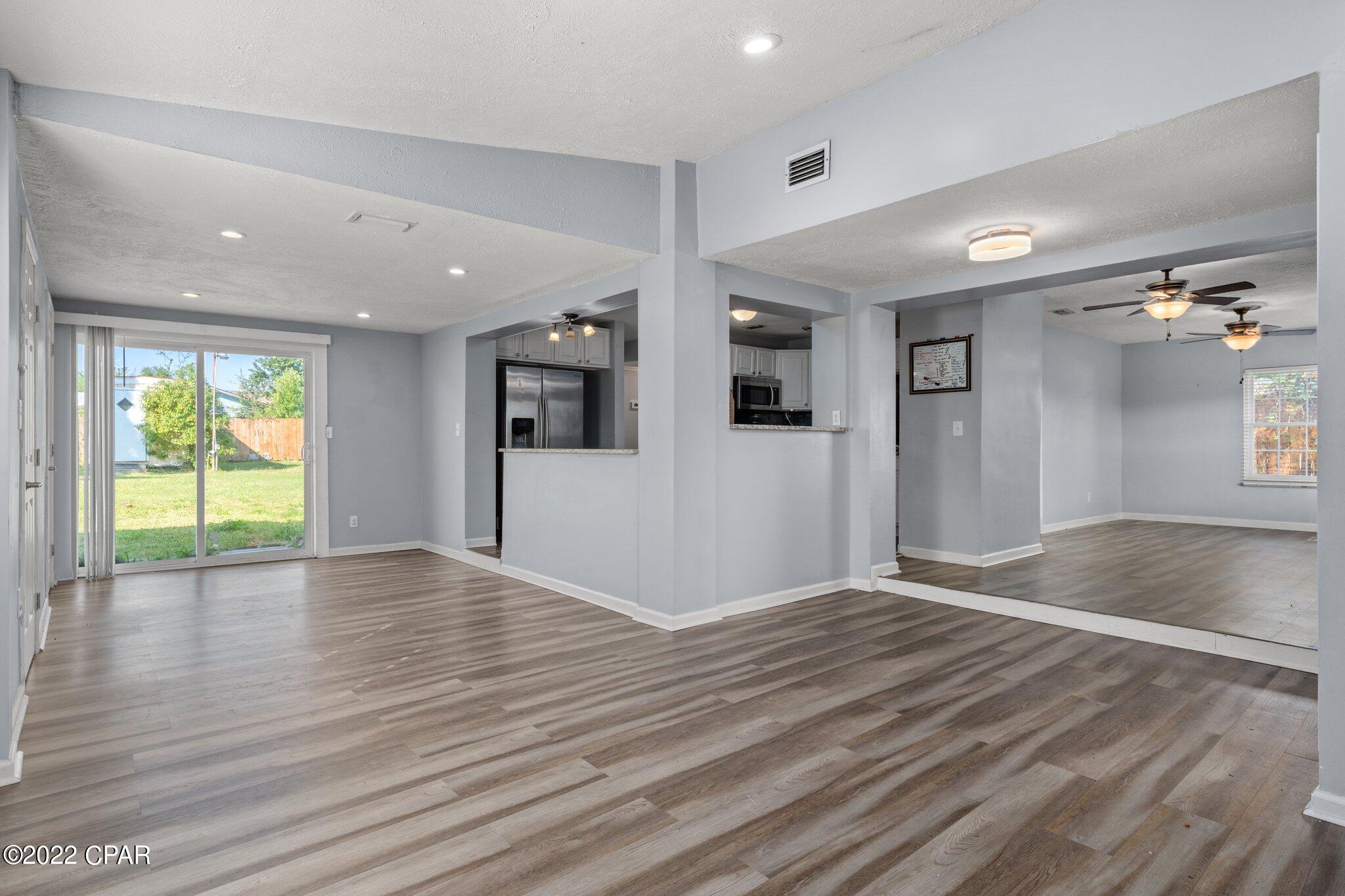 Cove Terrace 3rd Add - Residential