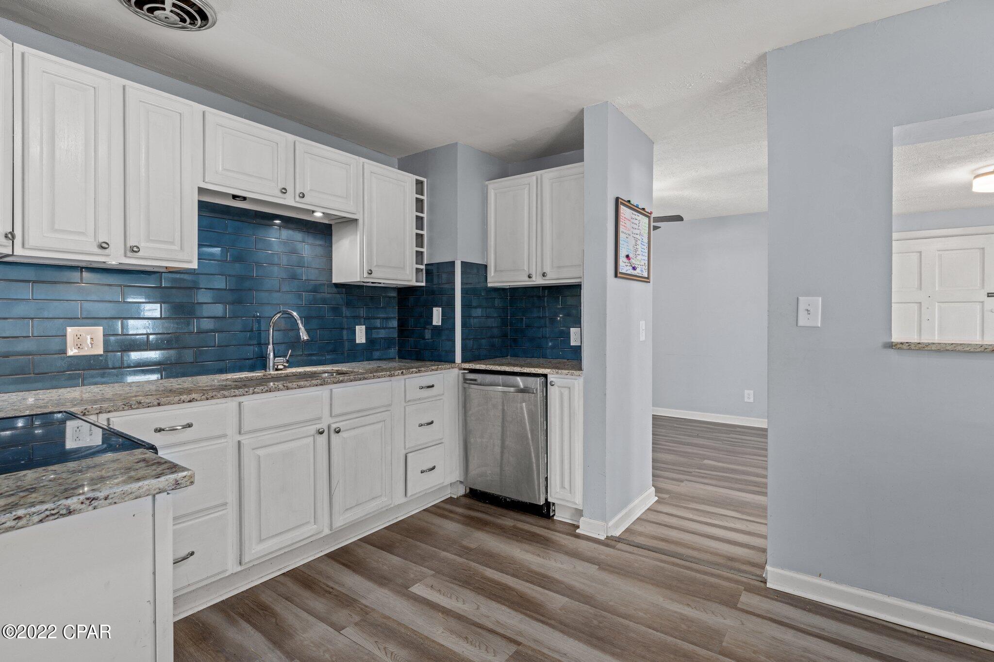 Cove Terrace 3rd Add - Residential