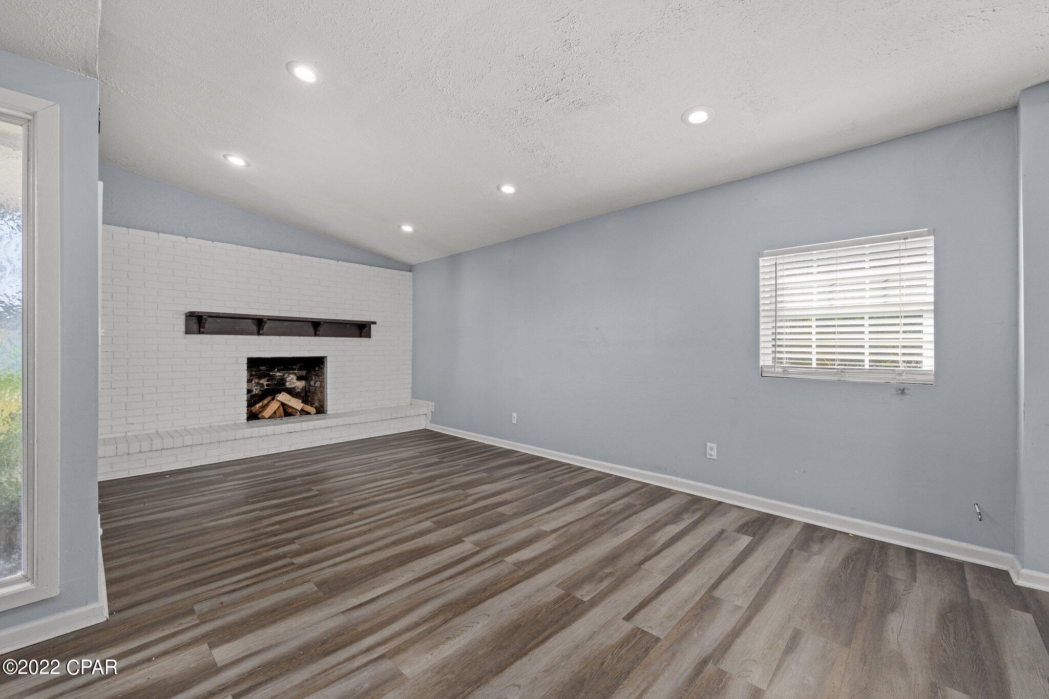 Cove Terrace 3rd Add - Residential