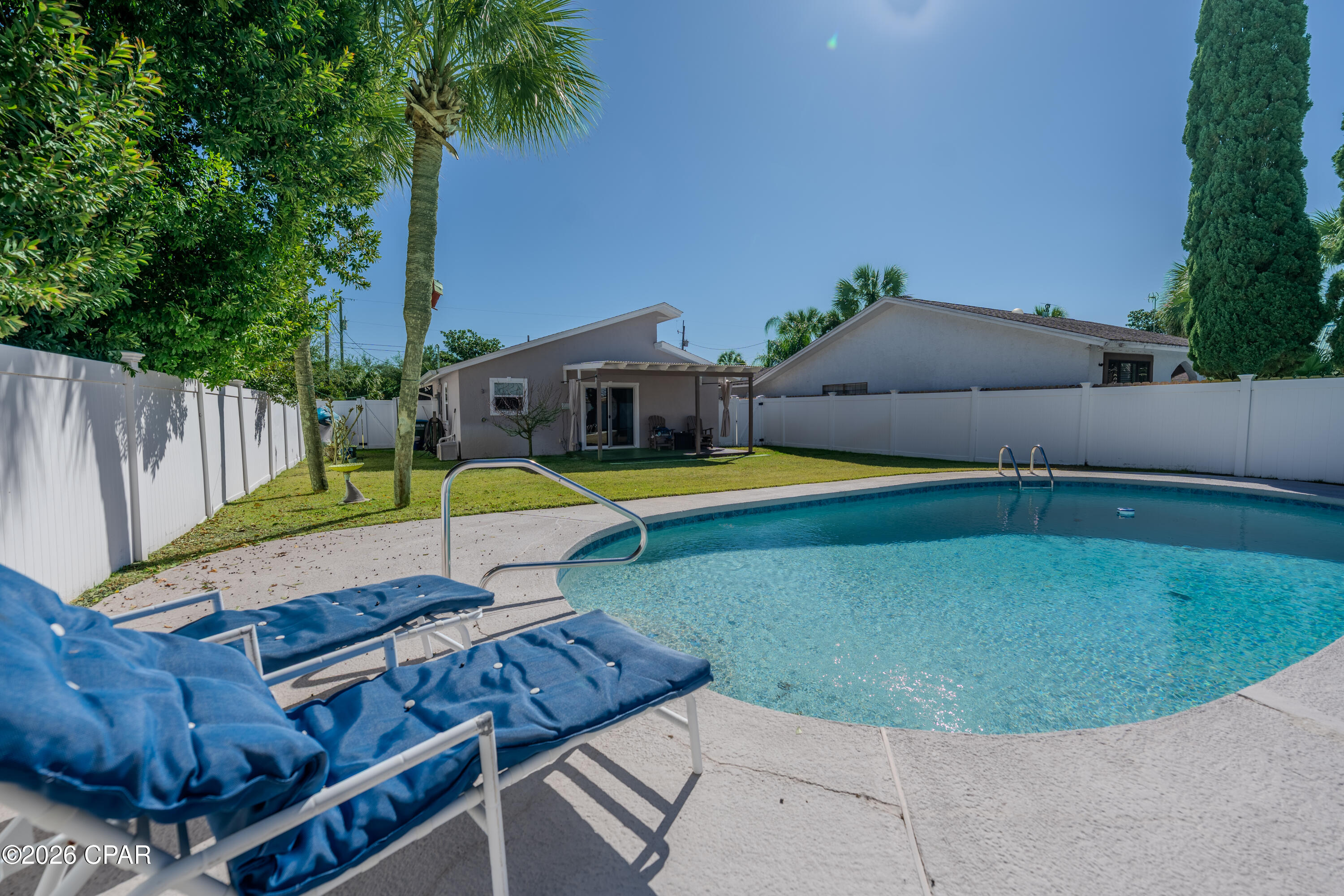 Bid-A-Wee Beach 1st Add - Residential