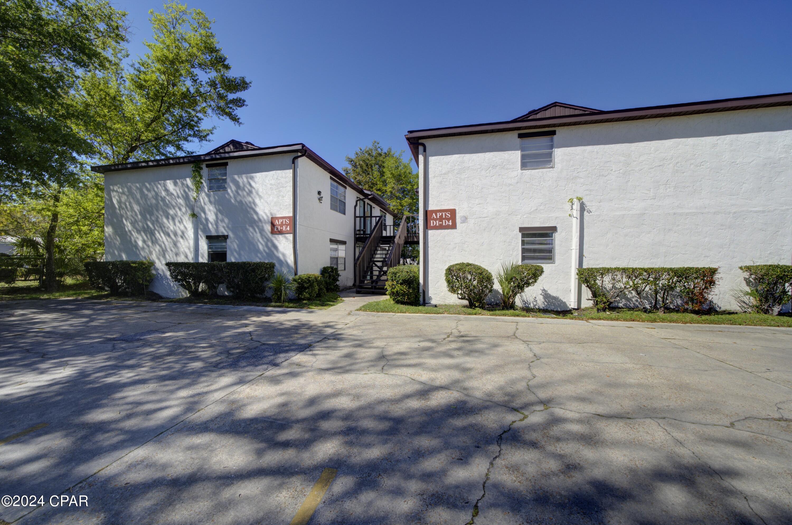 Mashburns 1 Add To Parker - Commercial Sale