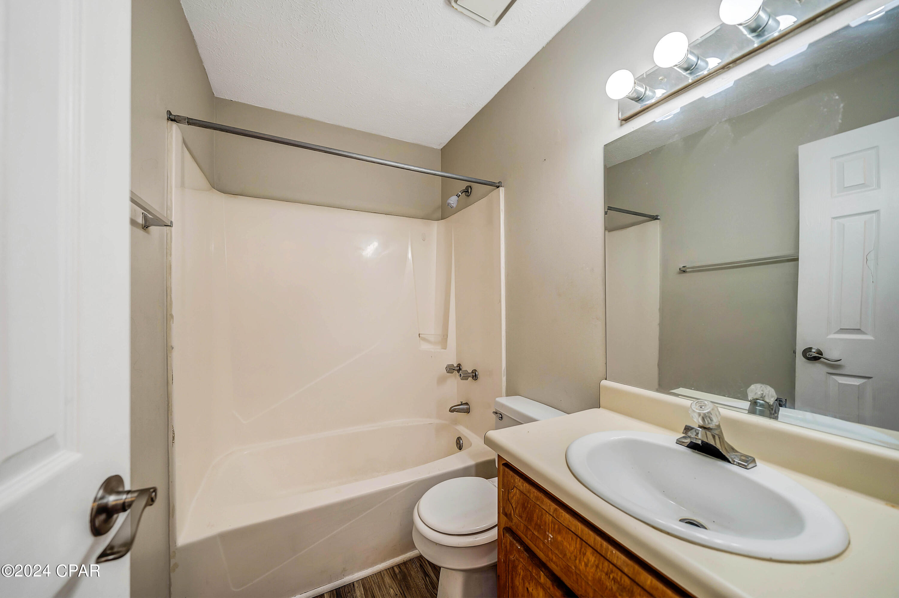 Mashburns 1 Add To Parker - Commercial Sale