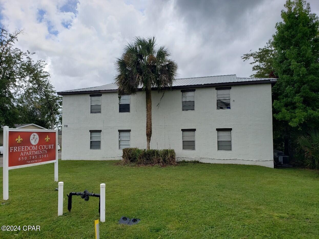 Mashburns 1 Add To Parker - Commercial Sale