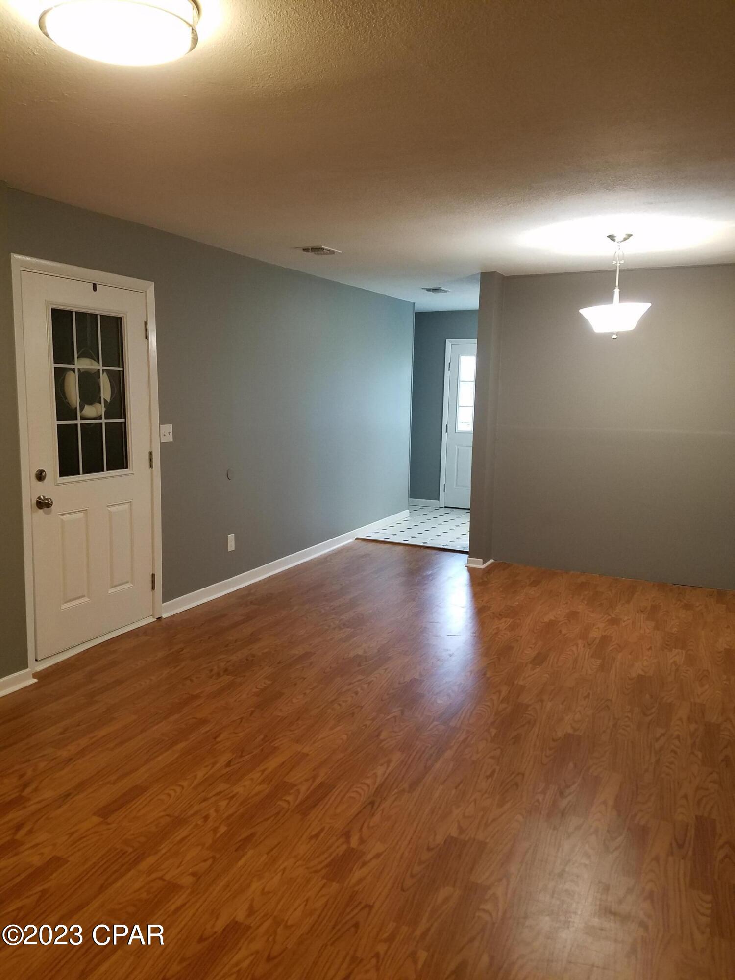 [No Recorded Subdiv] - Residential Lease