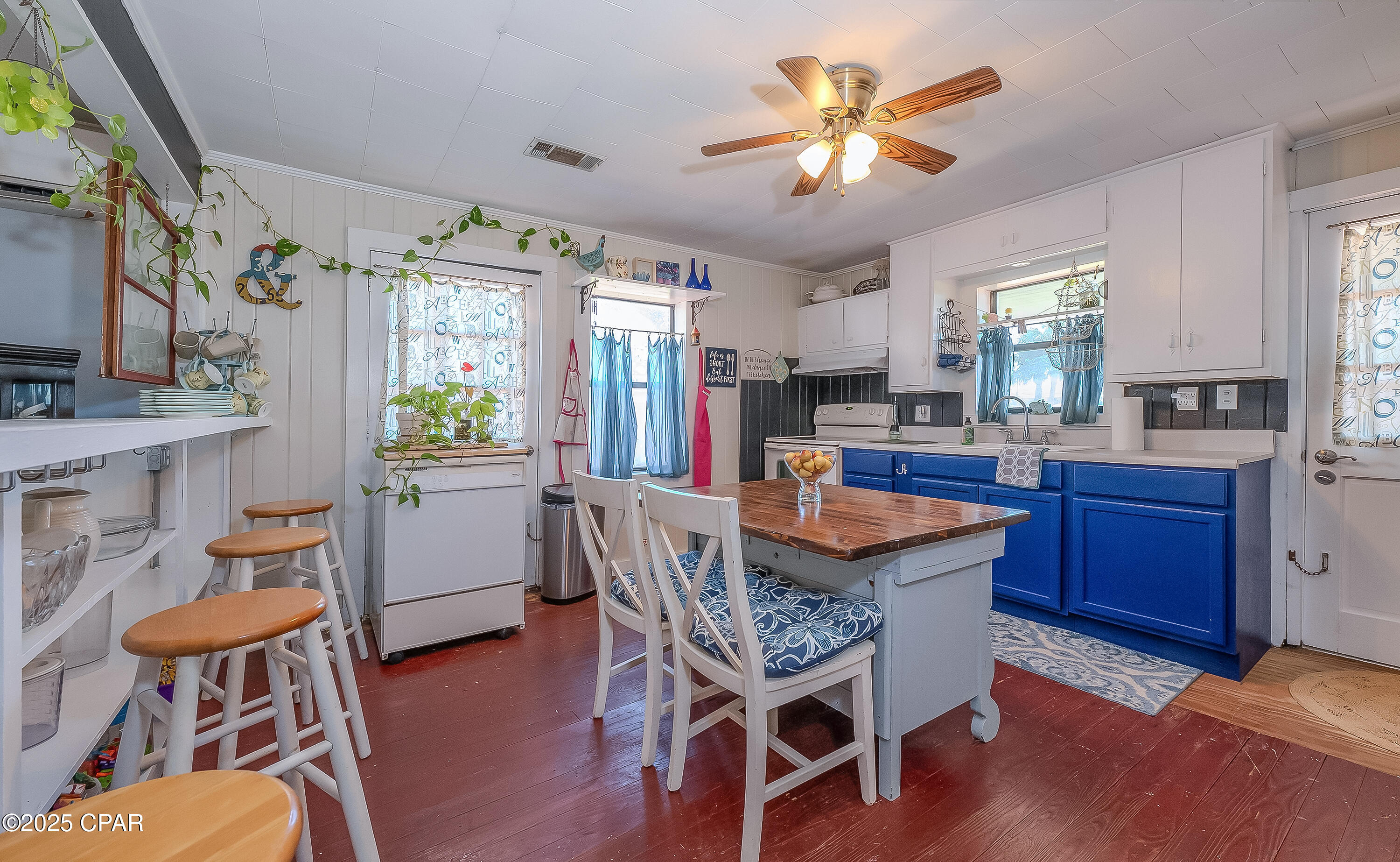 Laguna Beach Estates - Residential