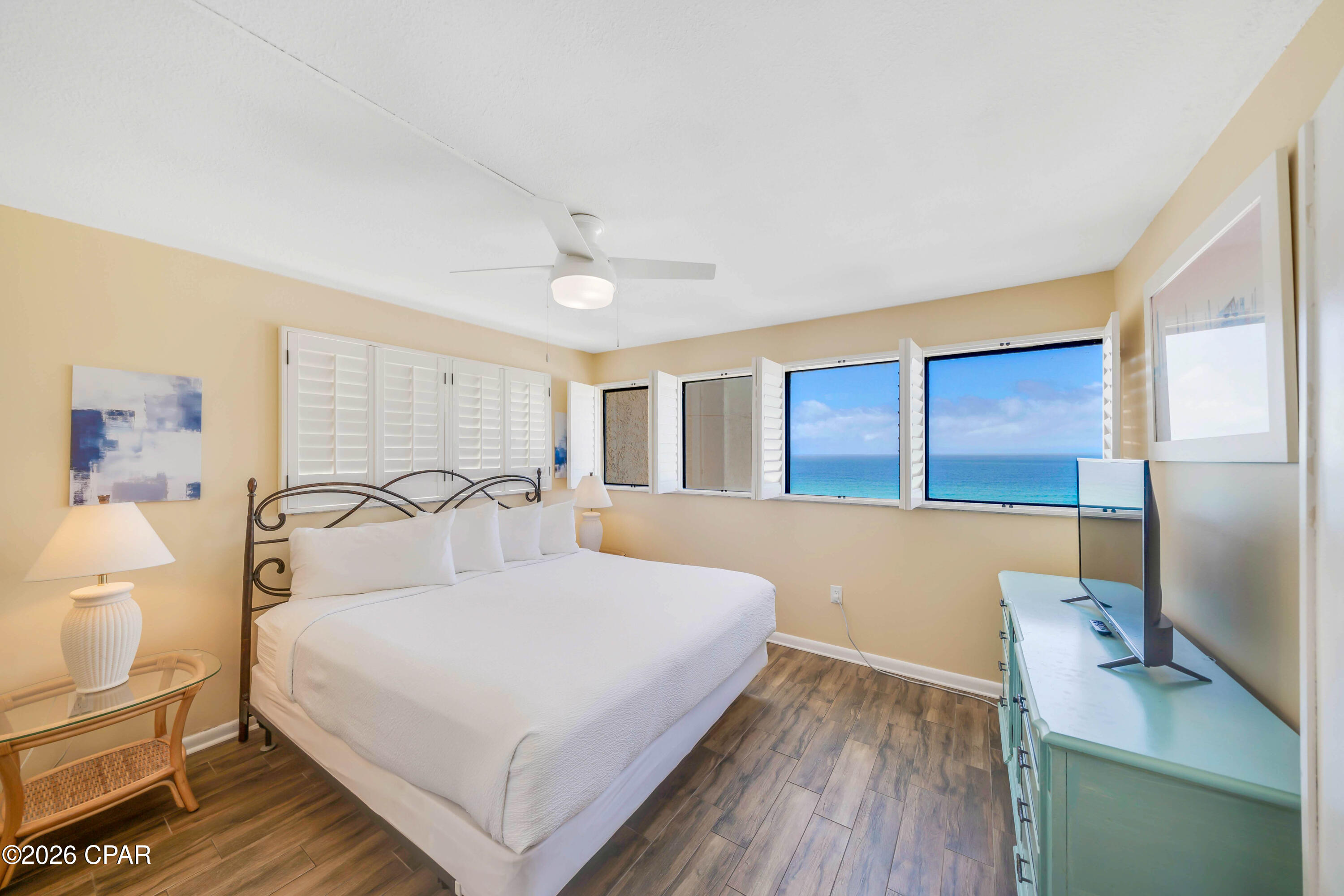 Summerhouse Condo. - Residential