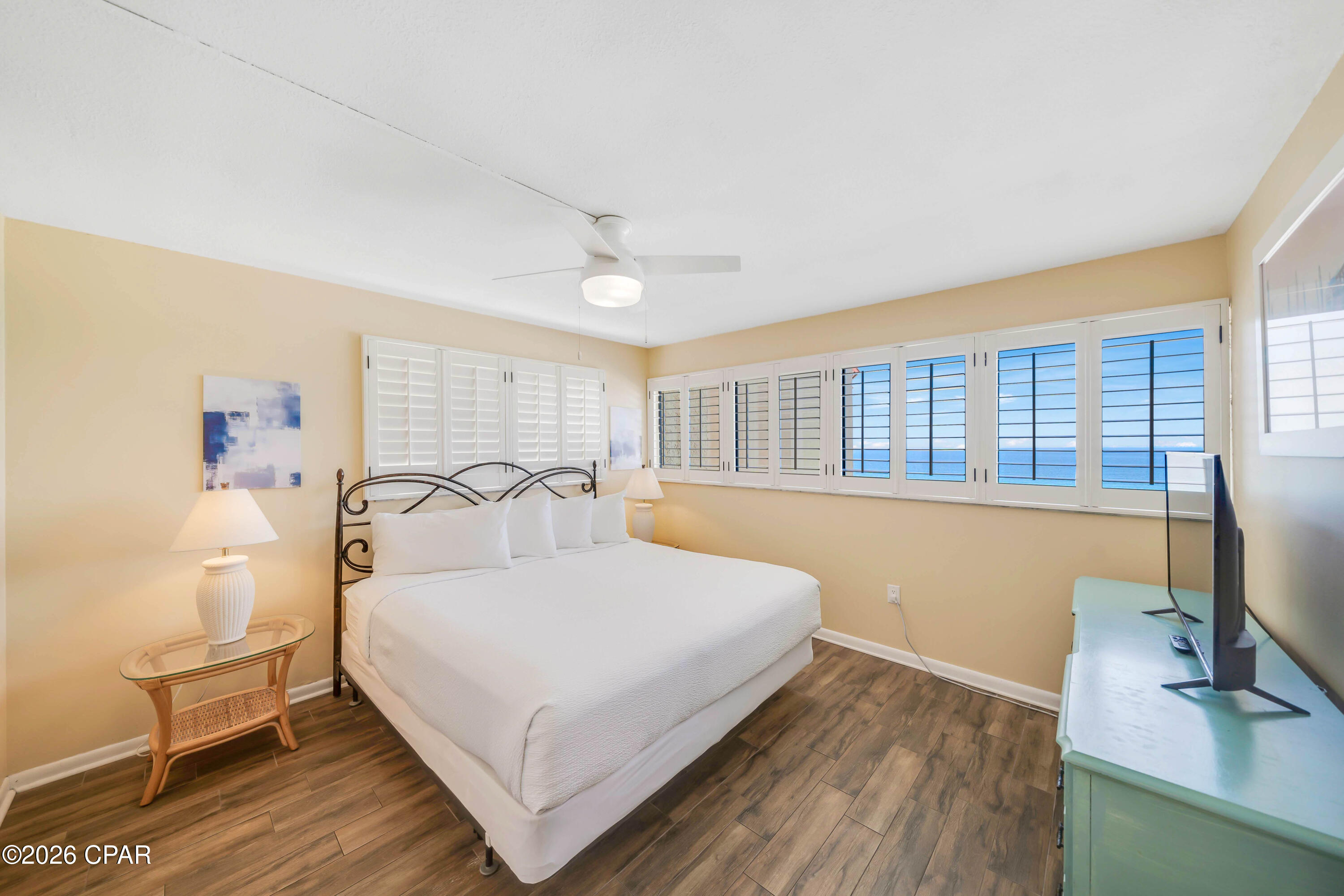Summerhouse Condo. - Residential