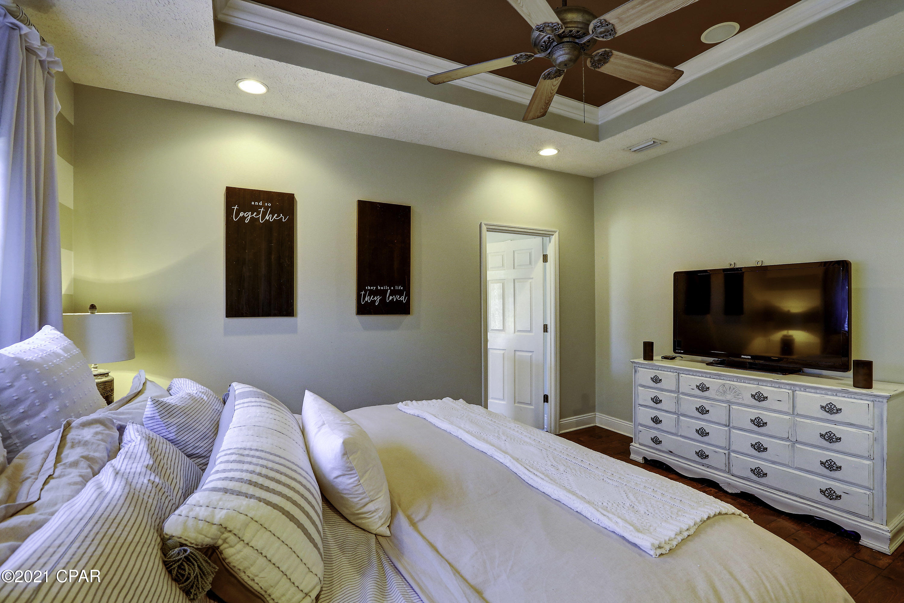 White Oaks - Residential
