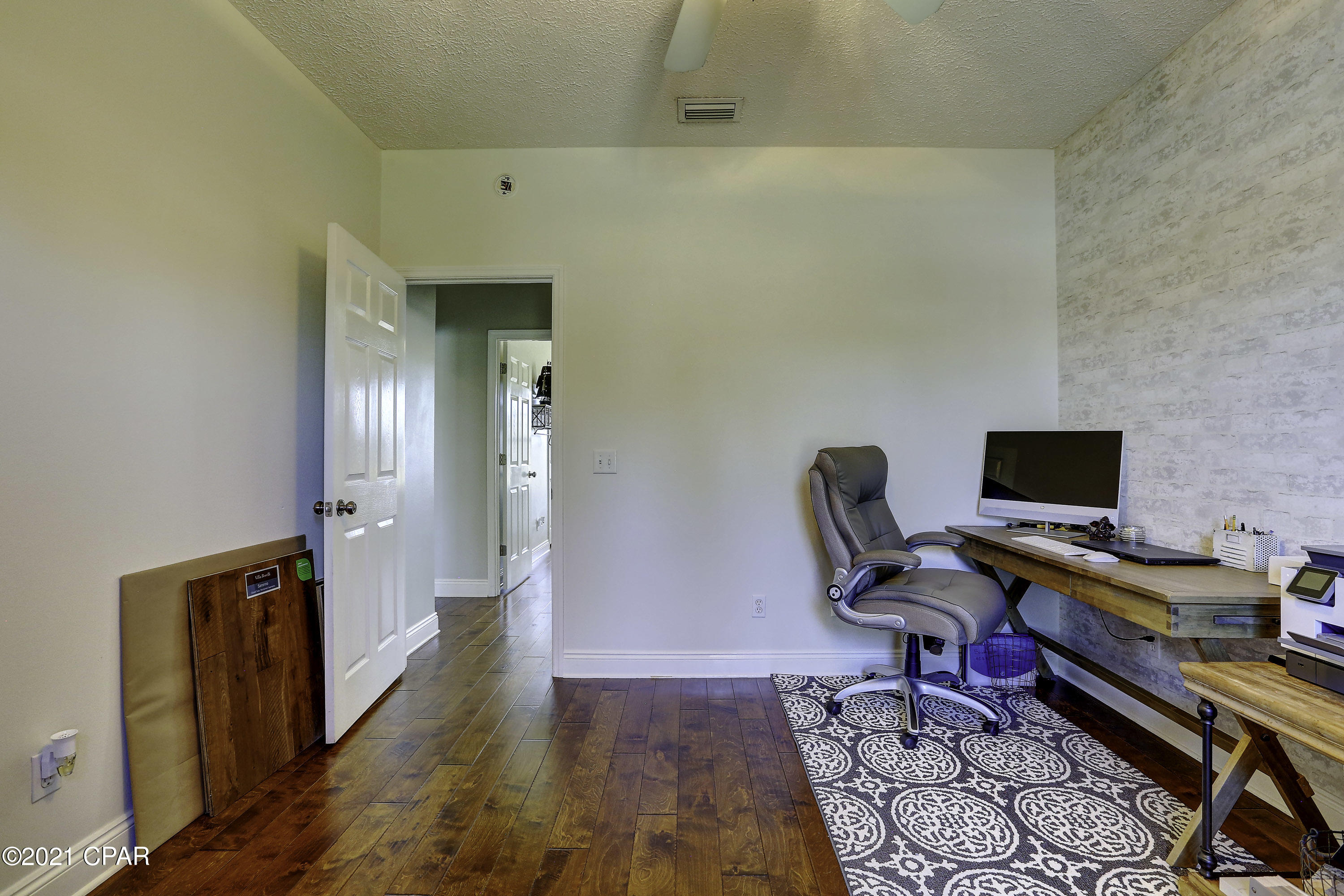 White Oaks - Residential