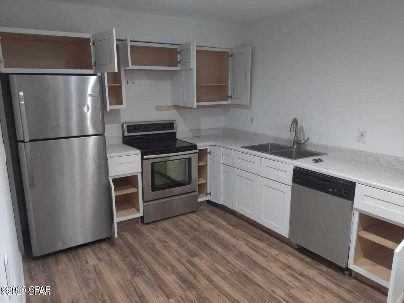 [No Recorded Subdiv] - Residential Lease
