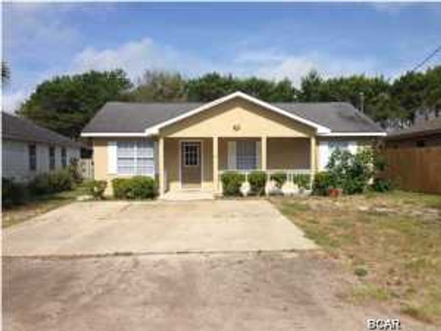 Listing information added for comp purpose only. House has been completely remodeled (paint, flooring & new AC).