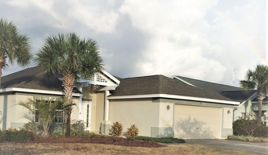 **Half off deposit for military!**



Beautiful home in the Palmetto Trace Subdivision. 3 Bedroom 2 bath, new carpet and paint throughout. 2 car garage and 2 community pools. Close to Pier Park. No pets.