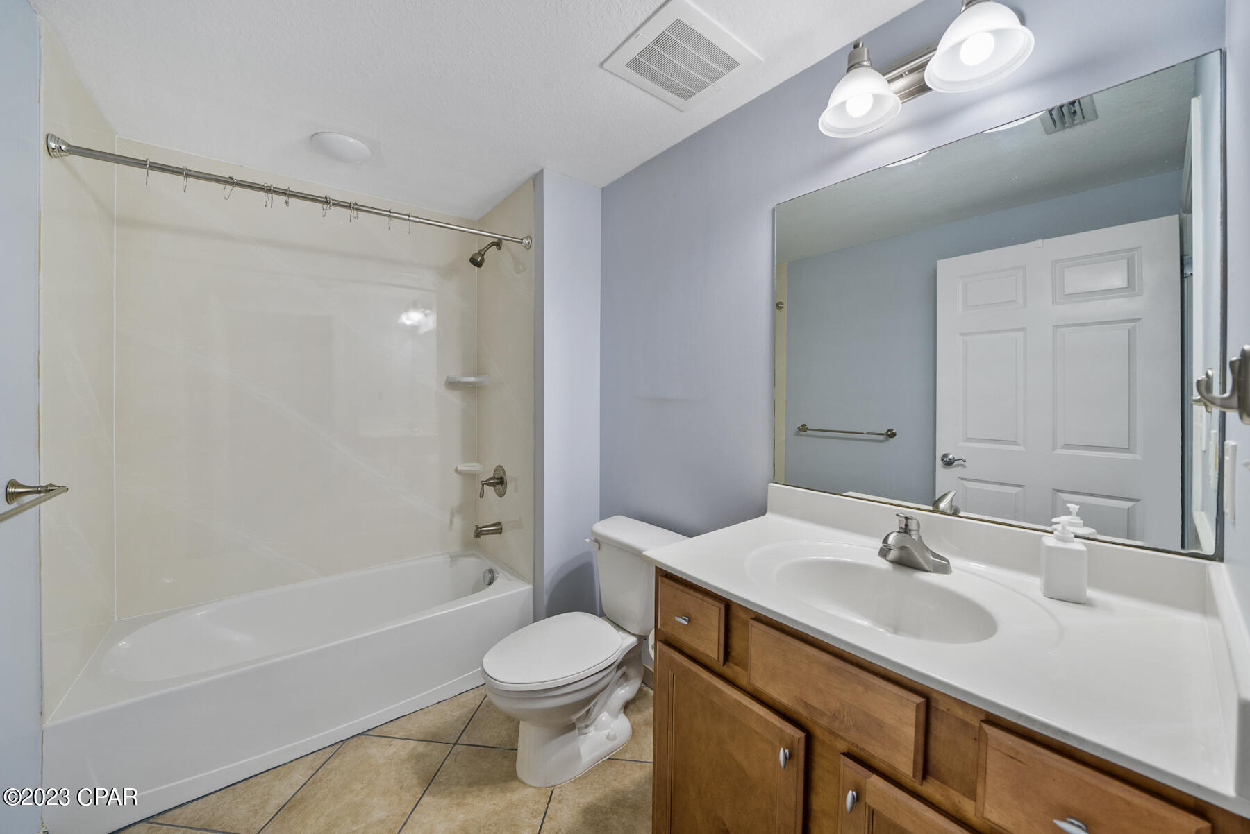 Magnolia Bay Club - Residential Lease