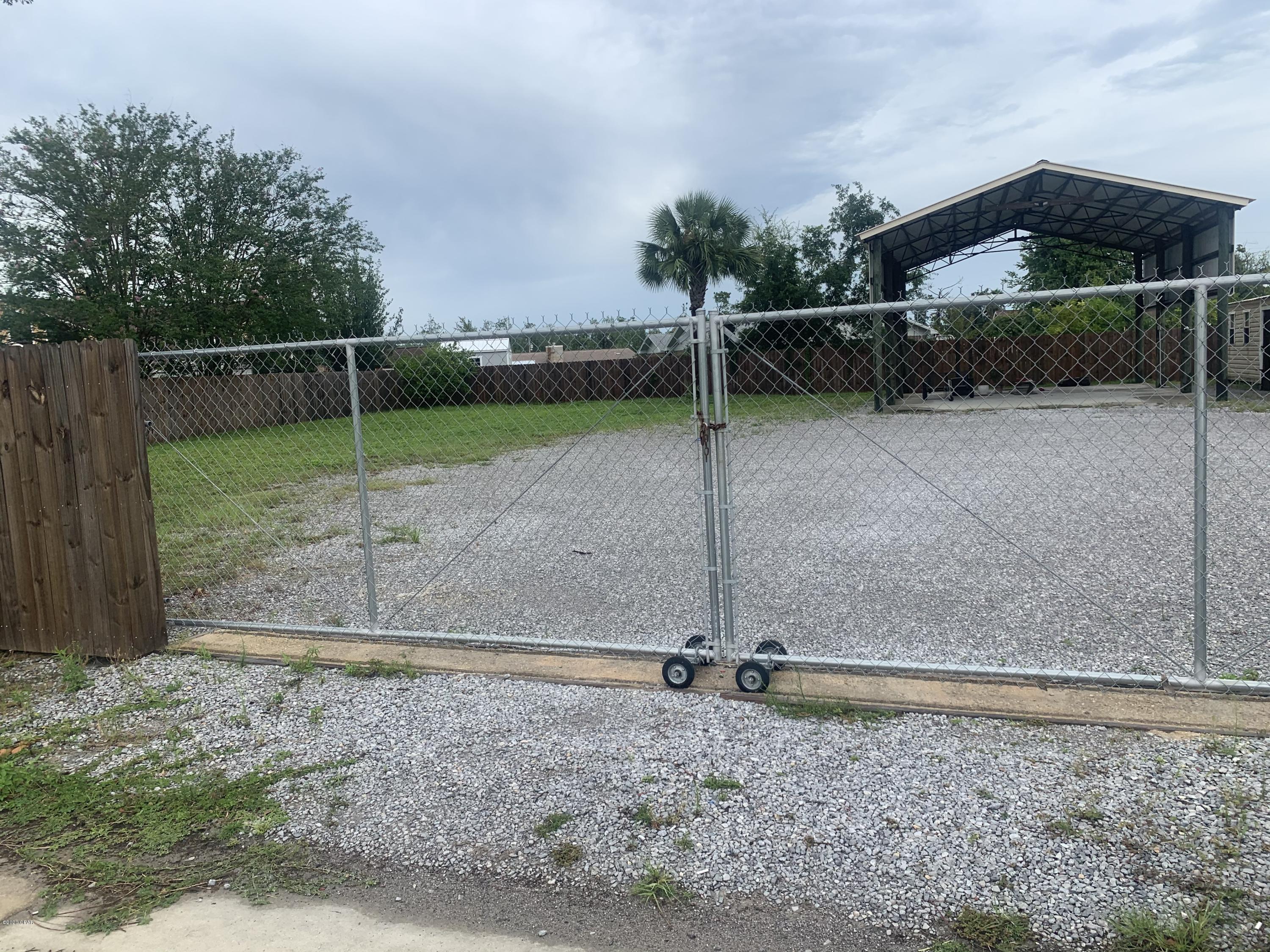 [No Recorded Subdiv] - Land