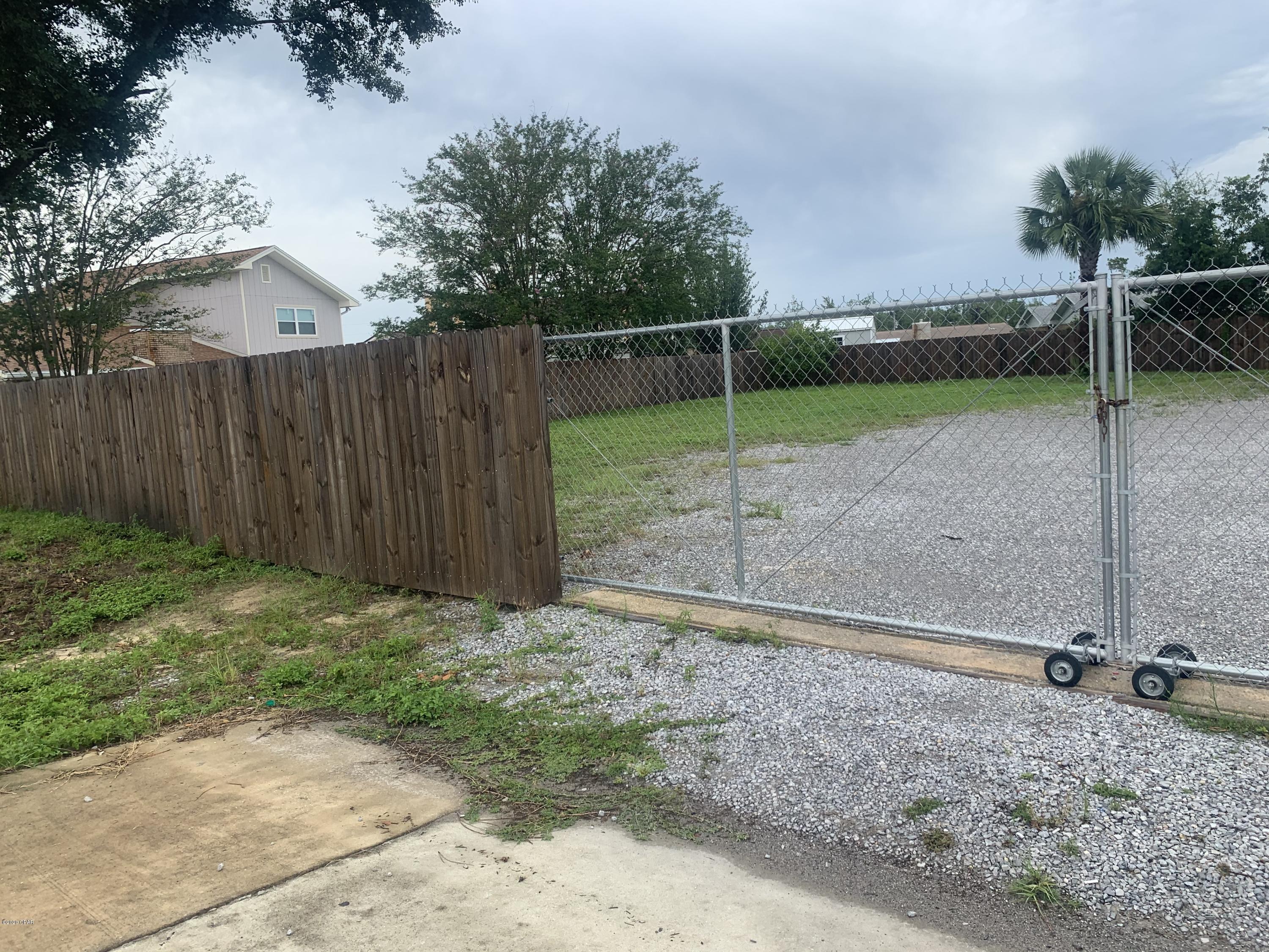 [No Recorded Subdiv] - Land