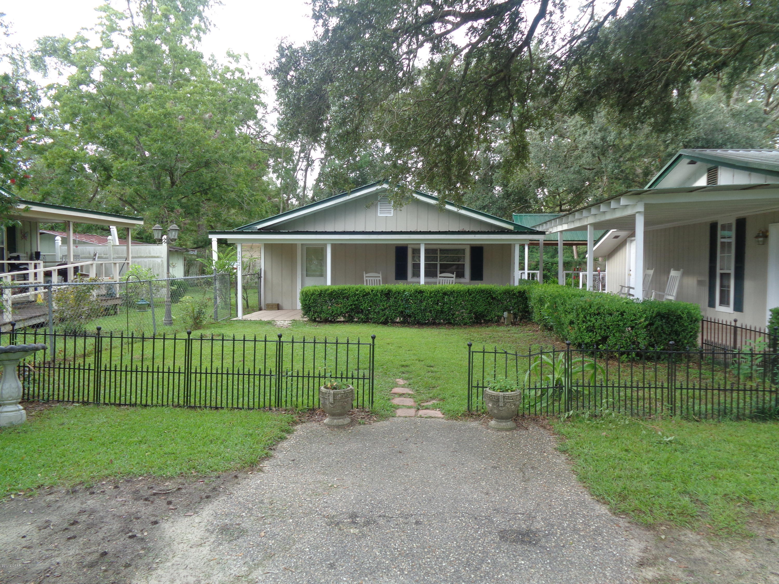 [No Recorded Subdiv] - Residential