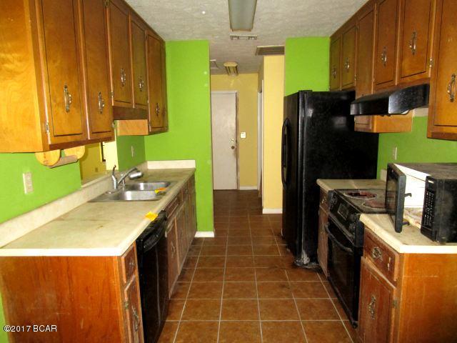 Derby Woods 1st Add - Residential