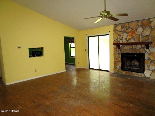 Derby Woods 1st Add - Residential