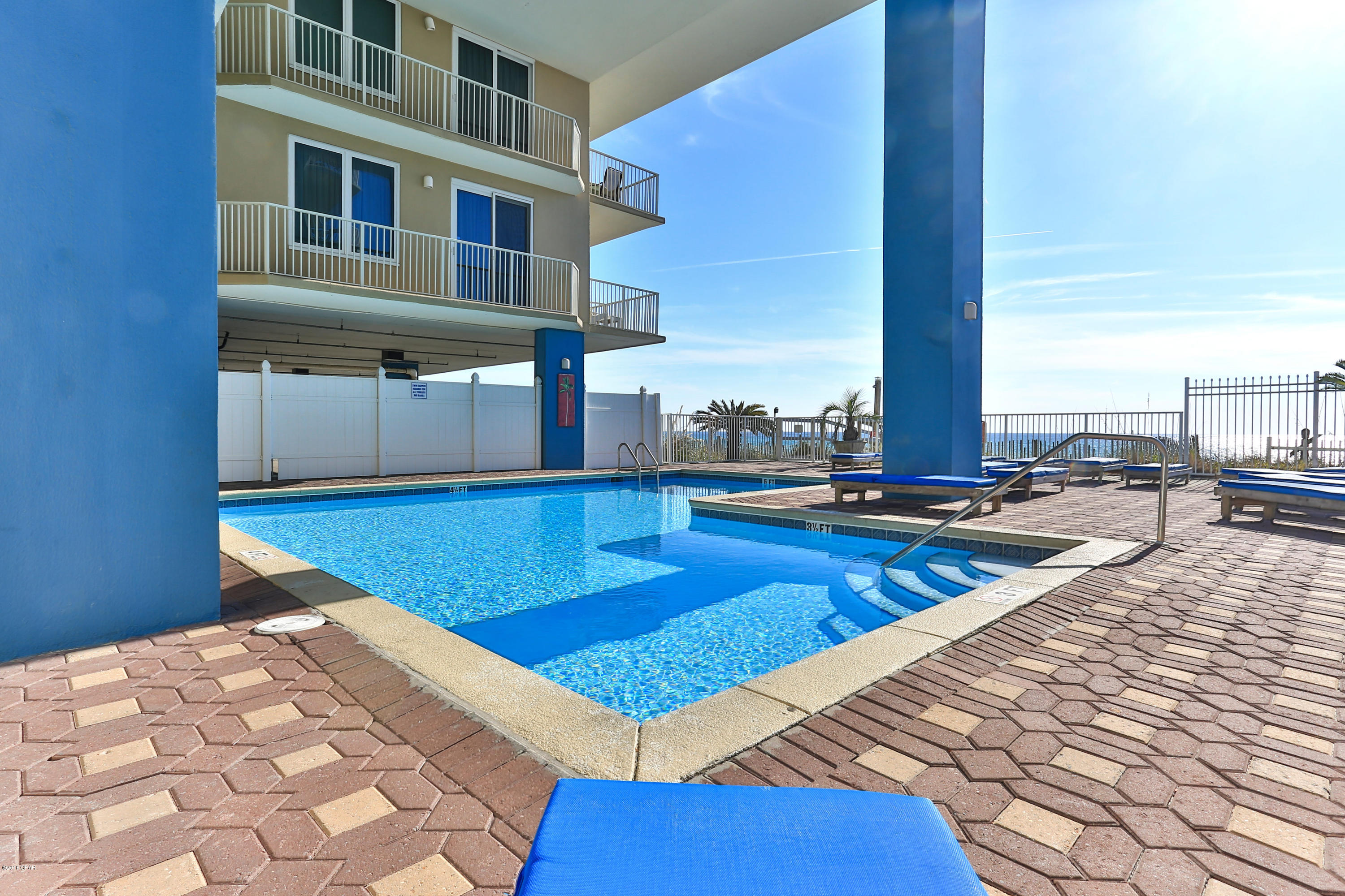 Grandview East At Long Beach - Residential